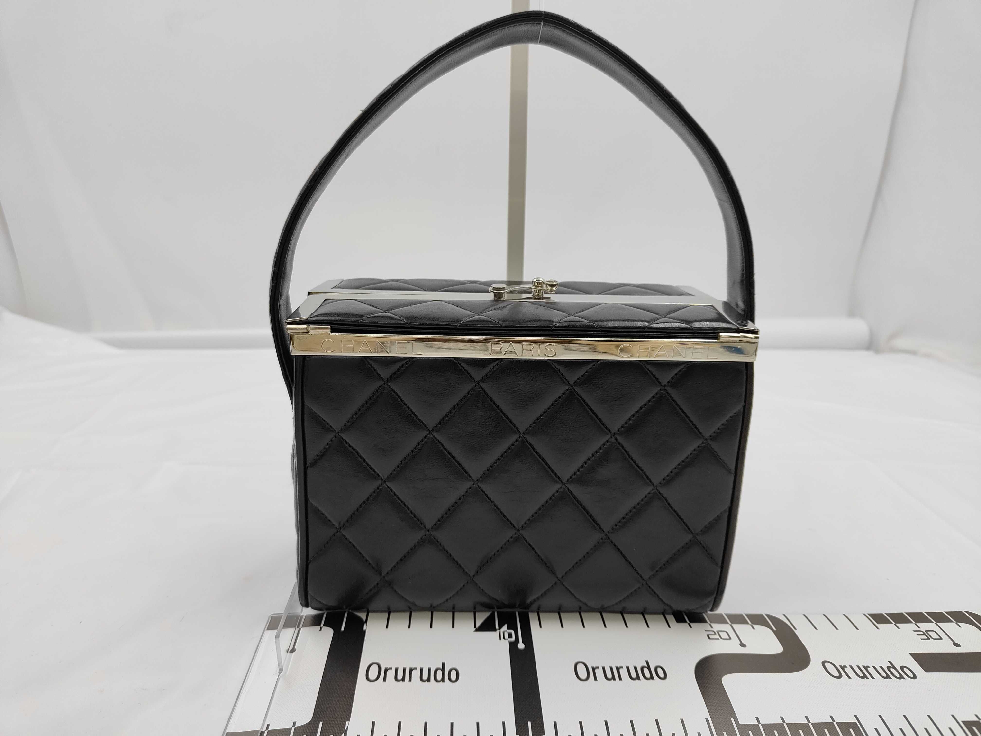 Matelassé Handbag, Black, Series 4 — view 2