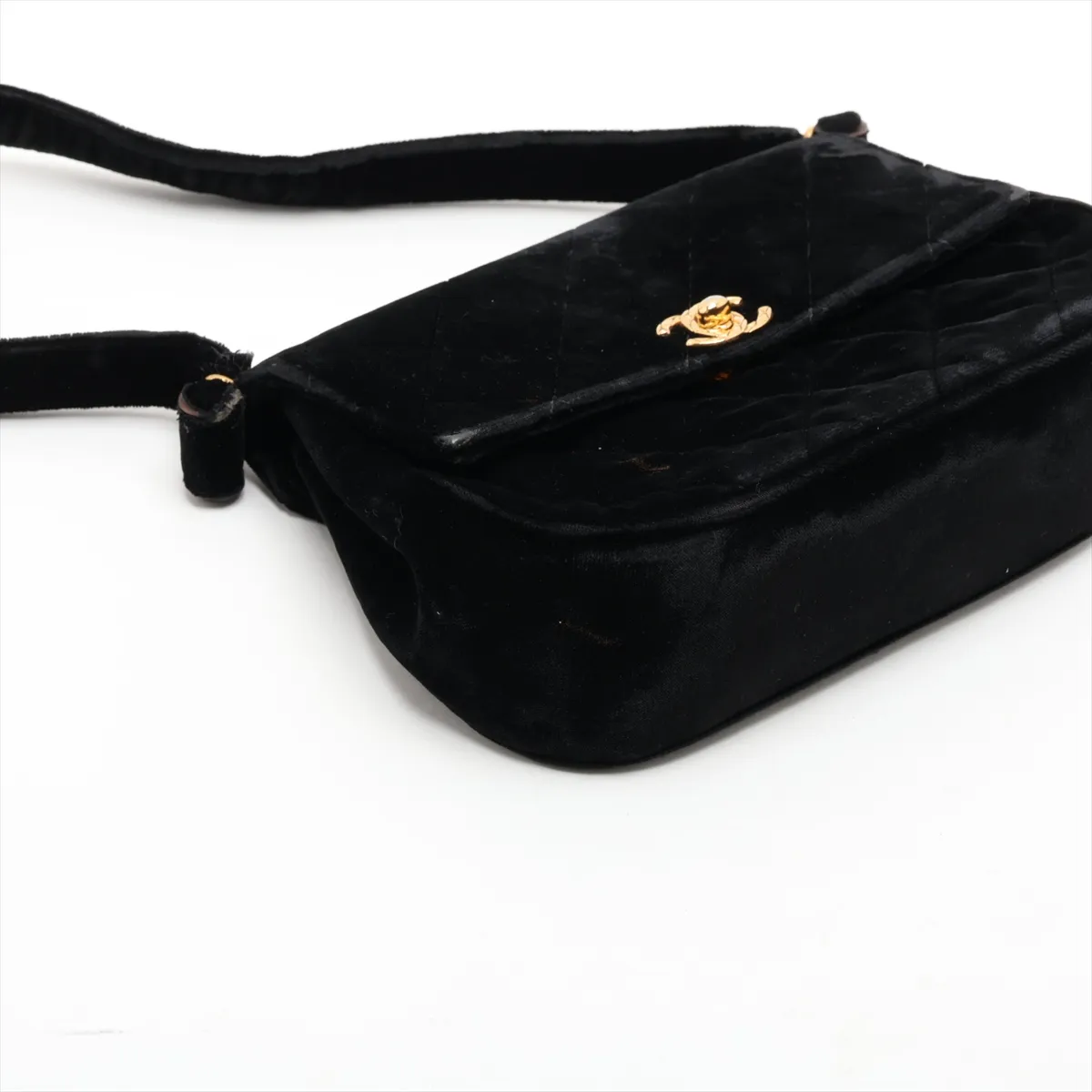Matelassé Velour Handbag, Black with Gold Hardware, Item No. 2999250 (Serial Number 2) — view 4