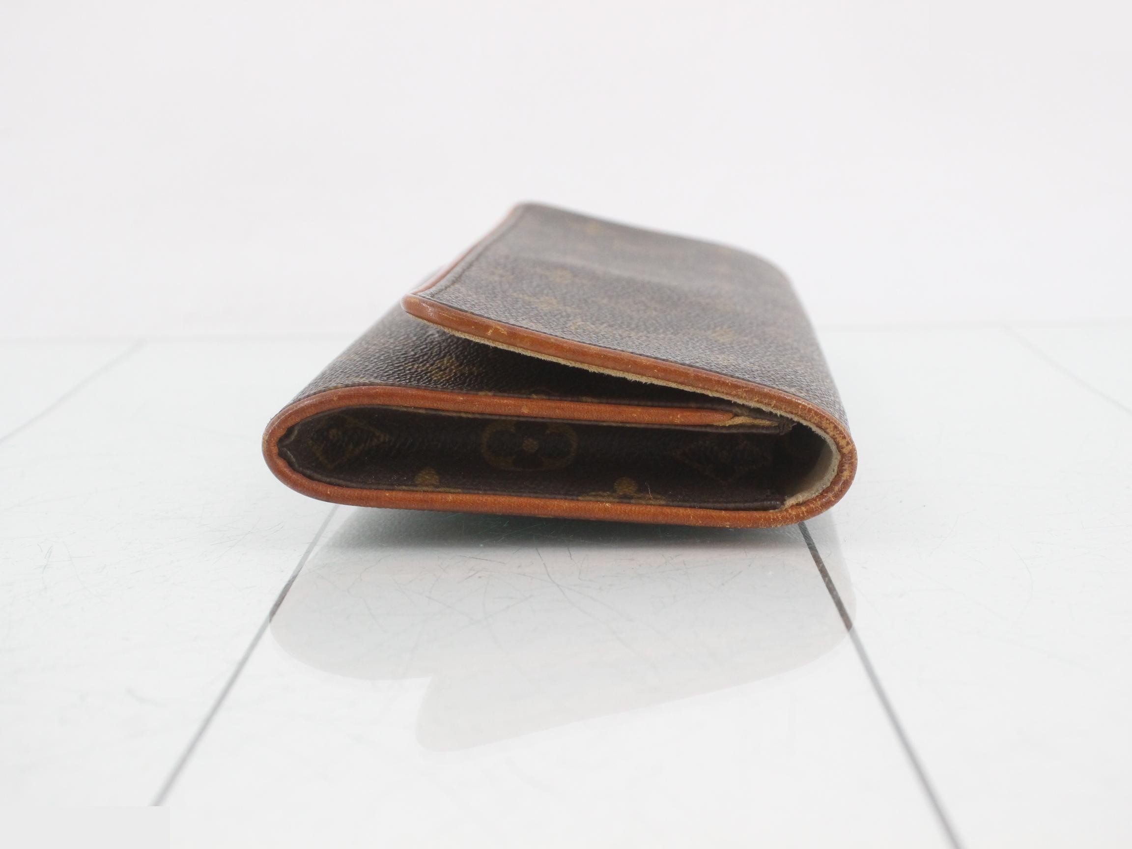 Pochette Twin GM with shoulder strap — view 3