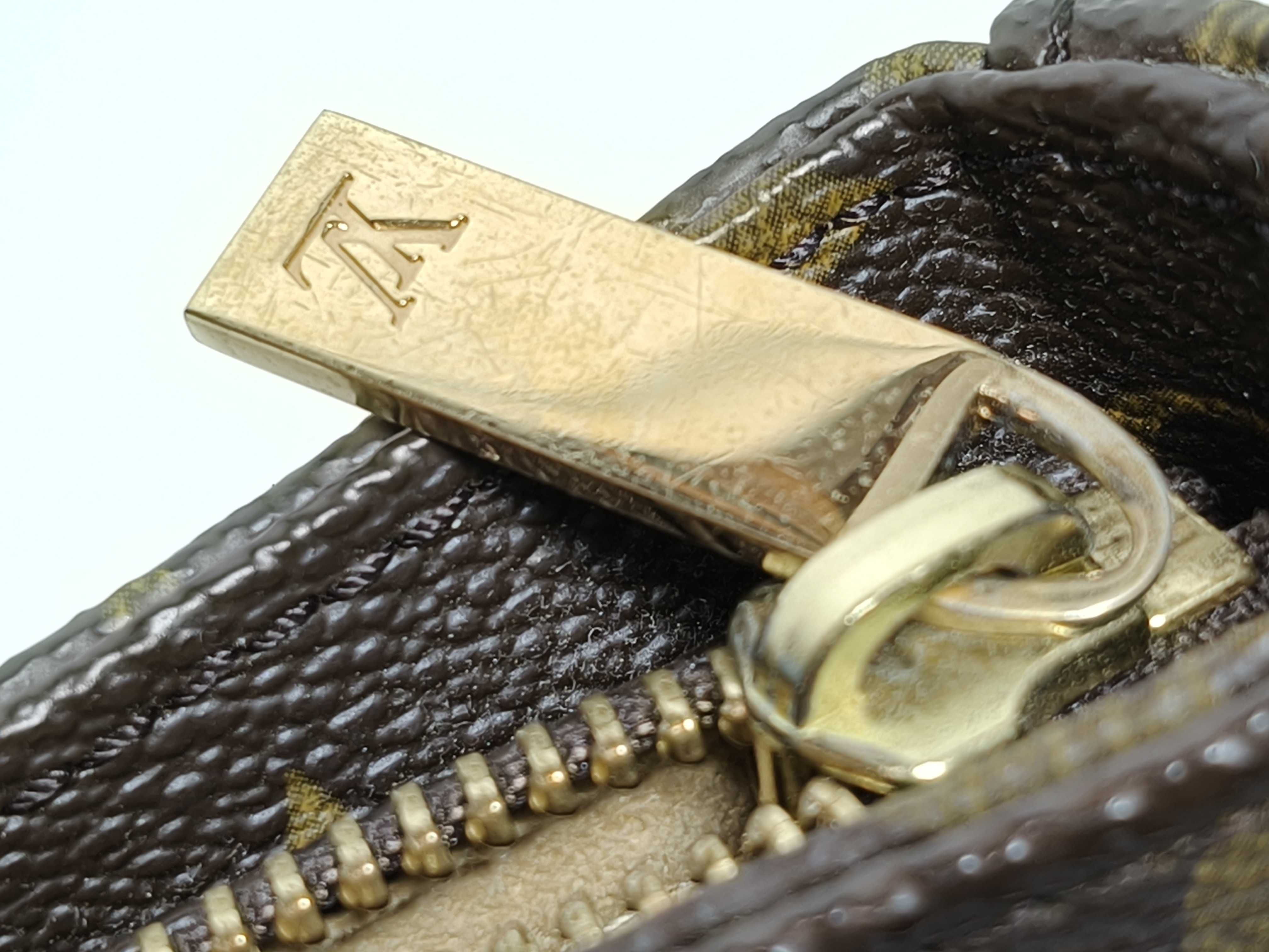 Monogram M51146 Looping MM Handbag Shoulder Bag — view 15