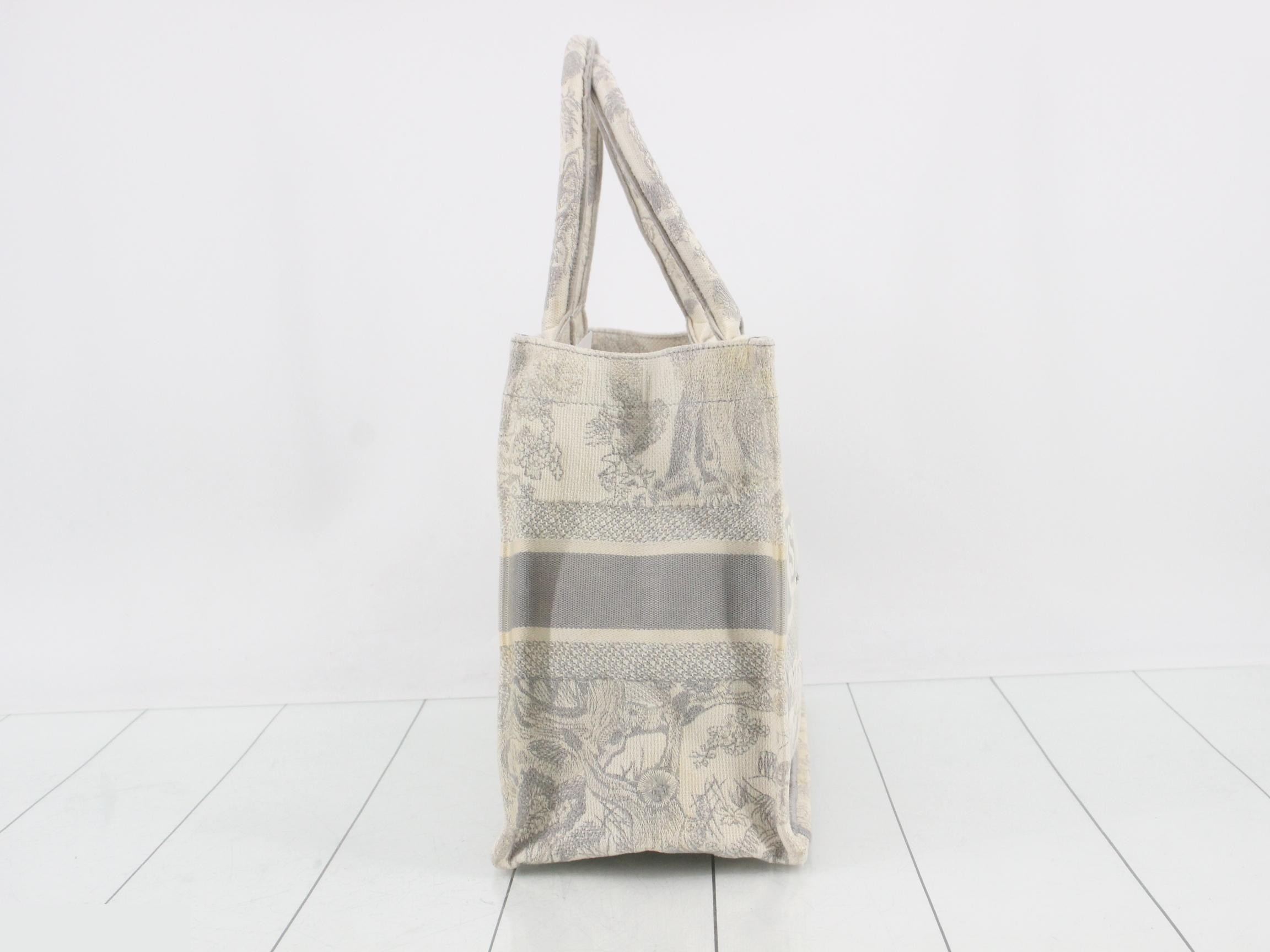 Book Tote Bag - Medium — view 4