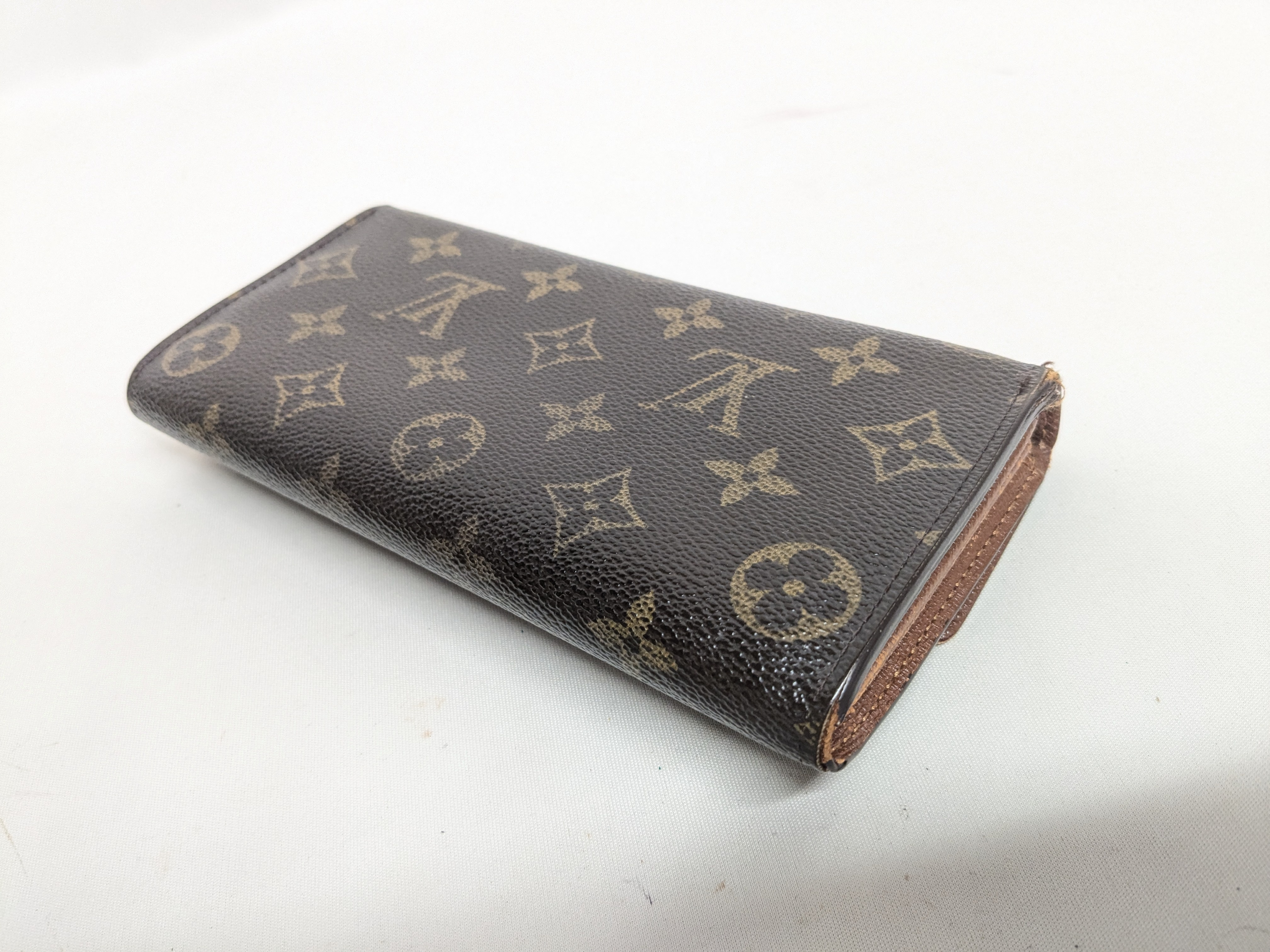 LV Monogram Sarah Wallet — view 5