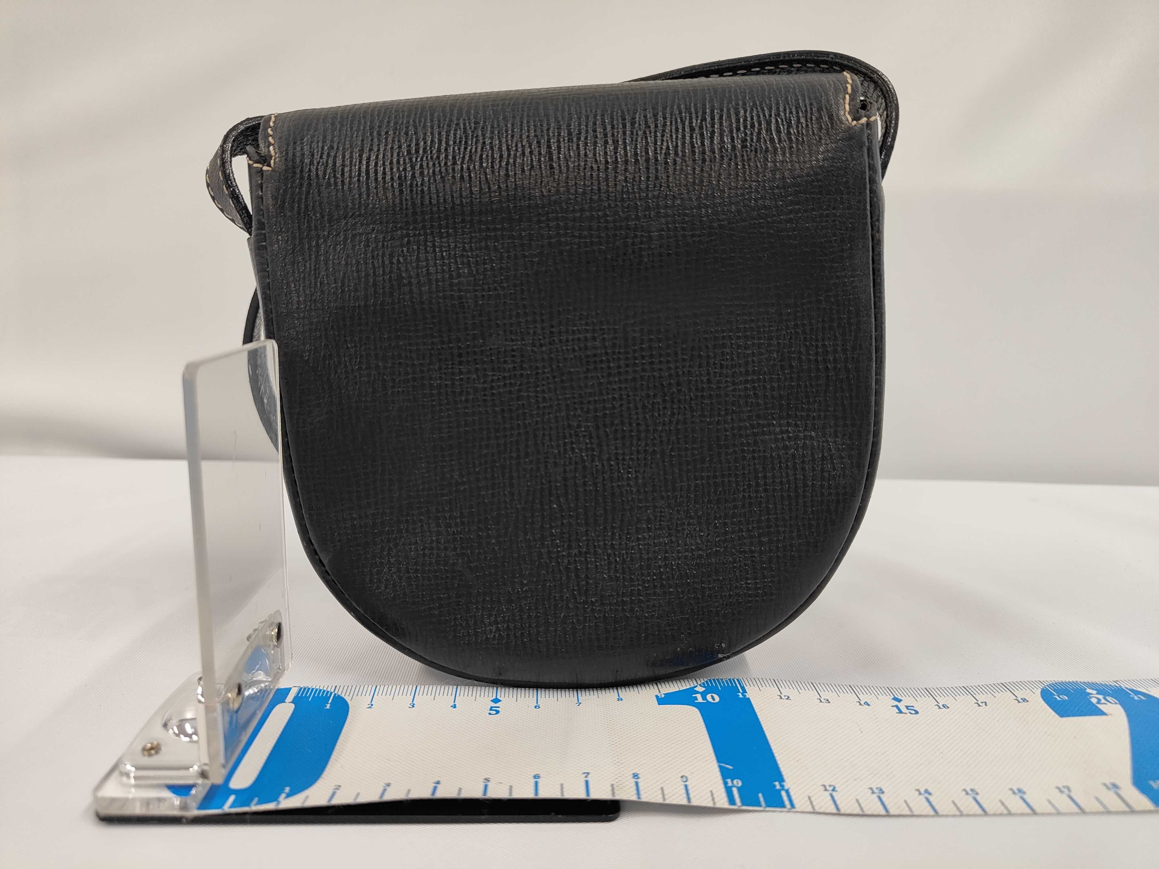 Circle Logo Leather Shoulder Bag — view 2