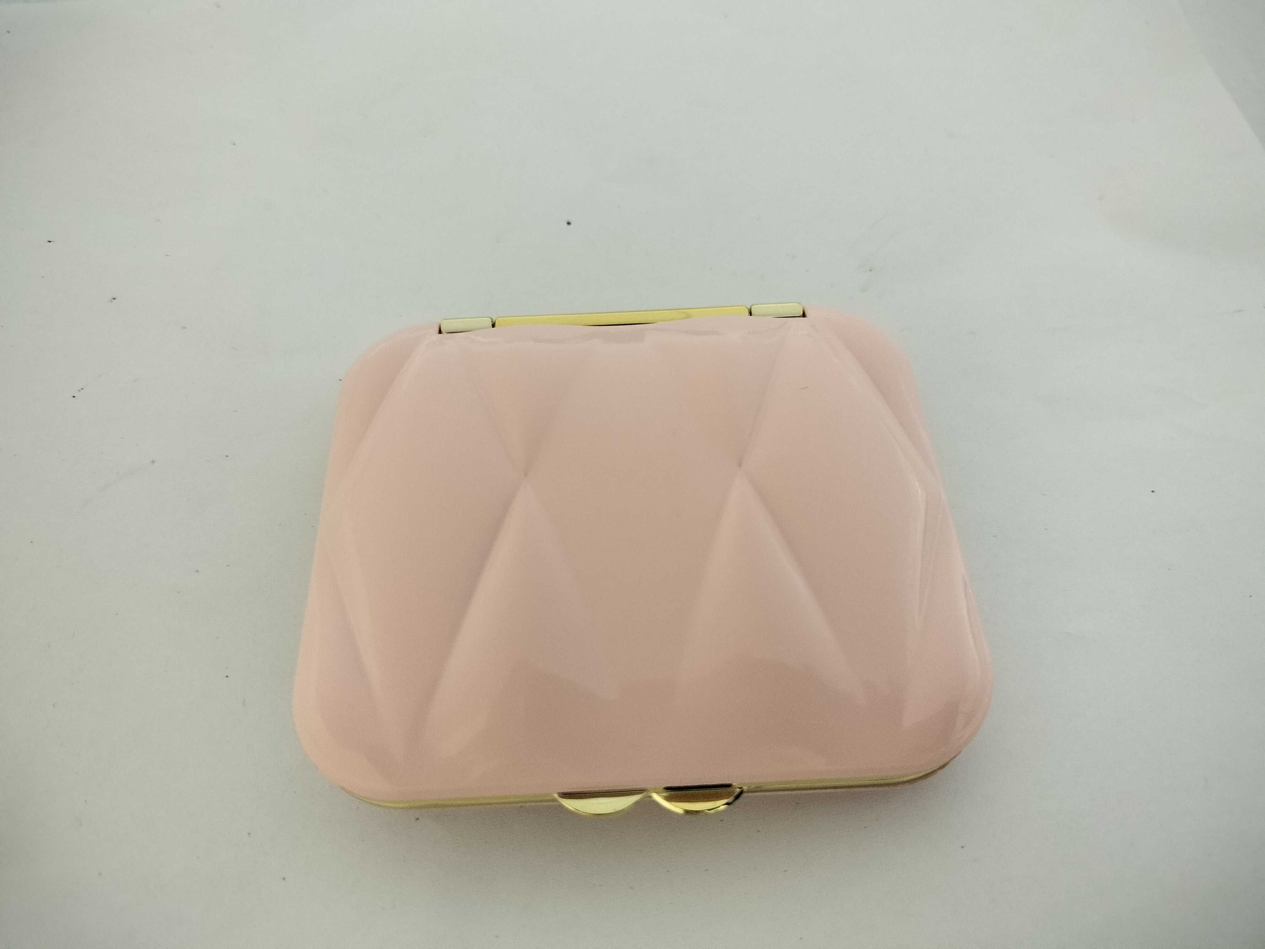 hand mirror and other accessories — view 3
