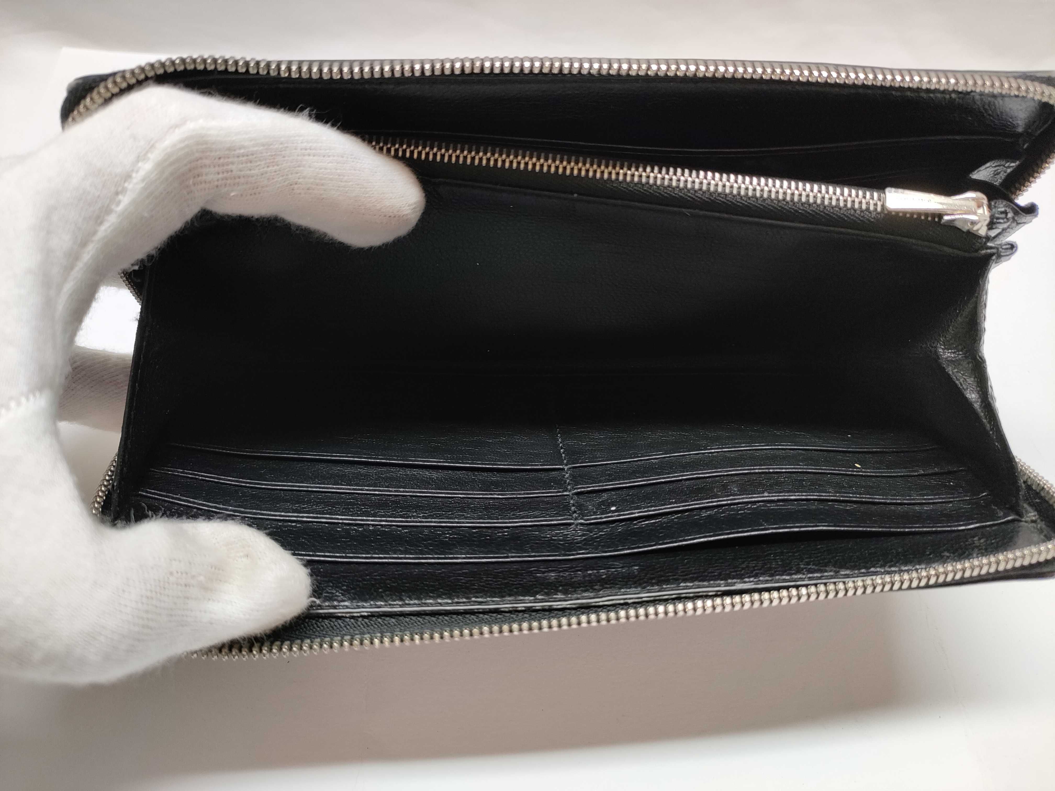 Perforated Logo Round Zipper Long Wallet — view 12