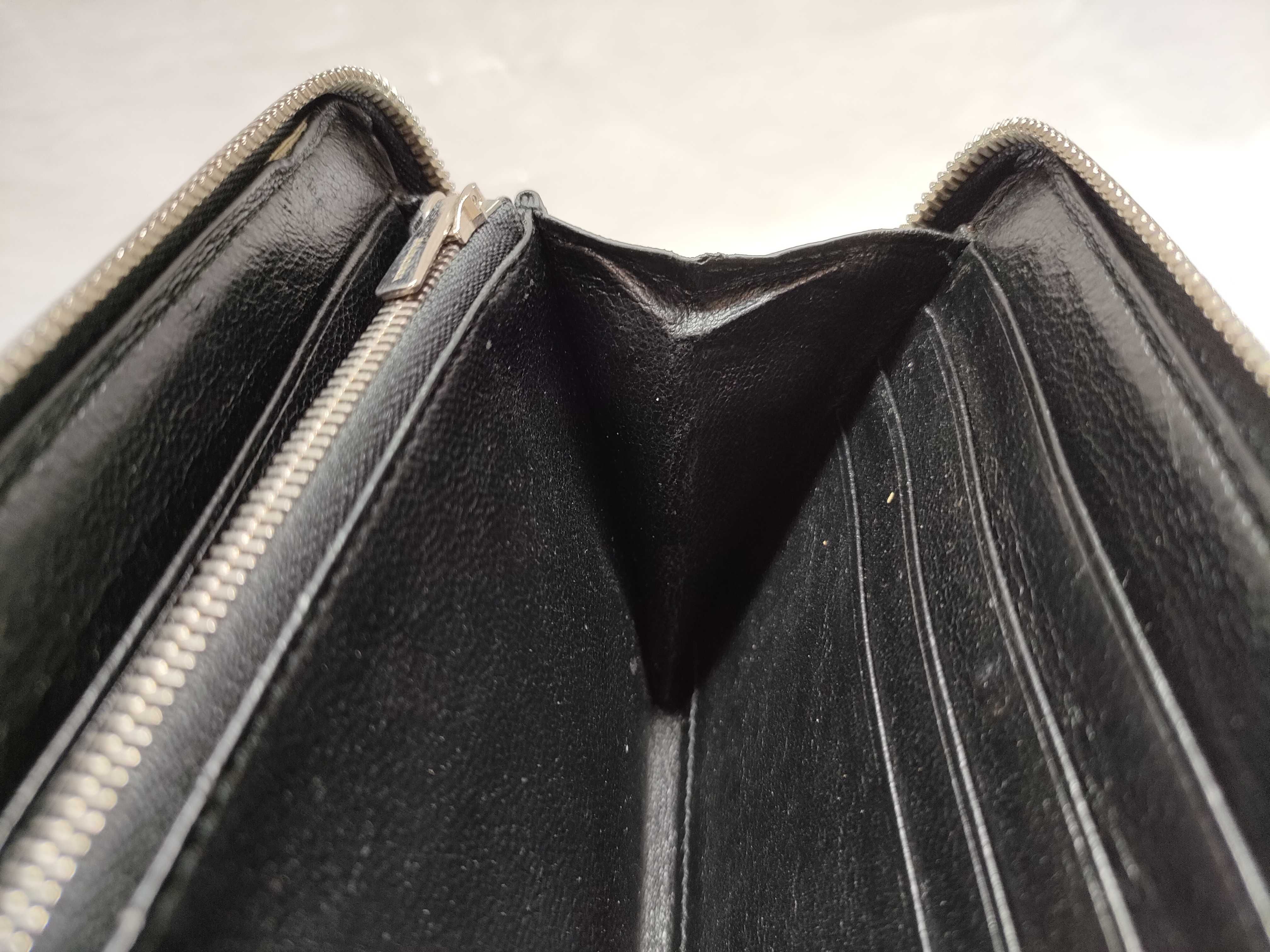 Perforated Logo Round Zipper Long Wallet — view 13