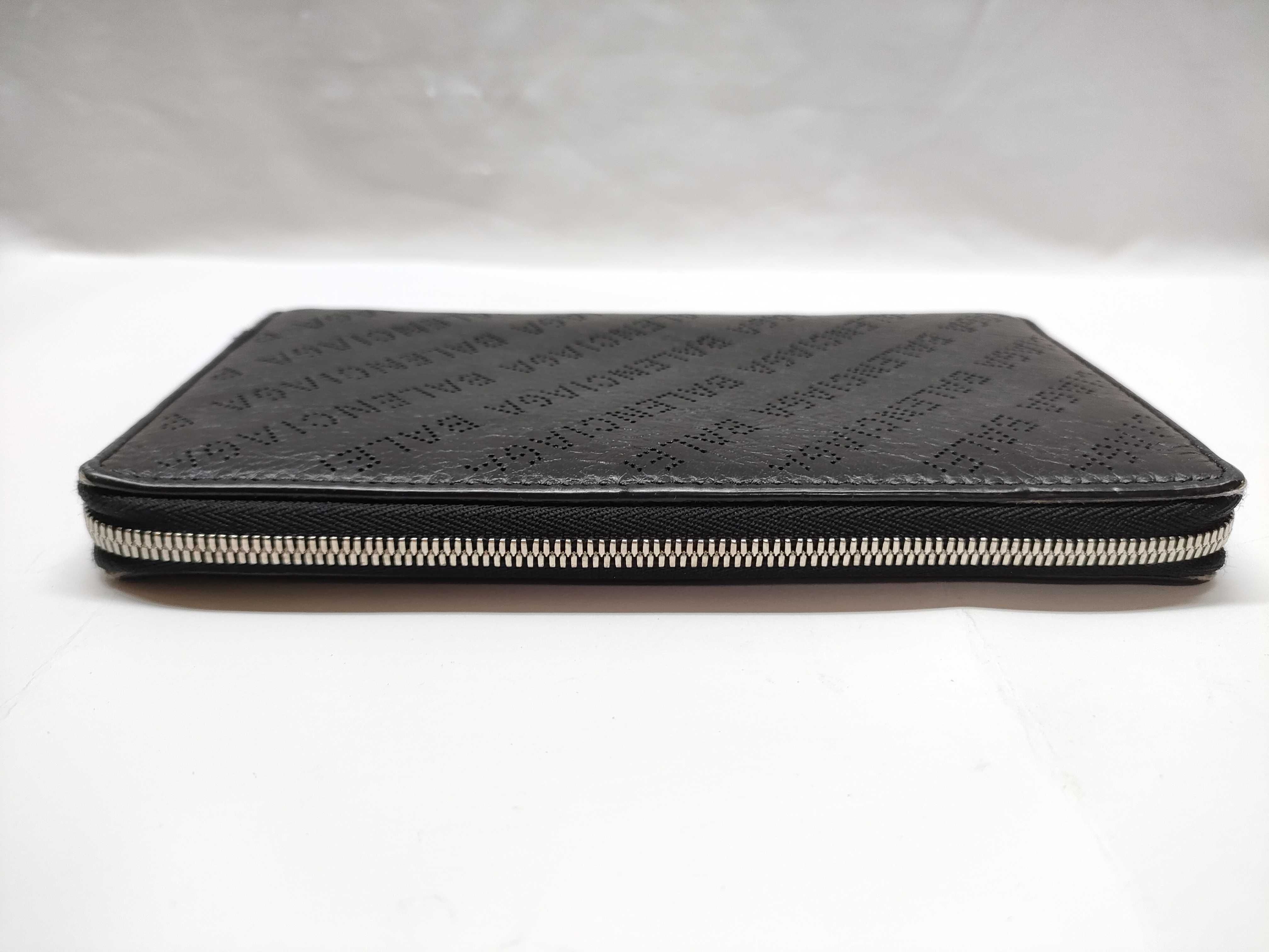 Perforated Logo Round Zipper Long Wallet — view 7