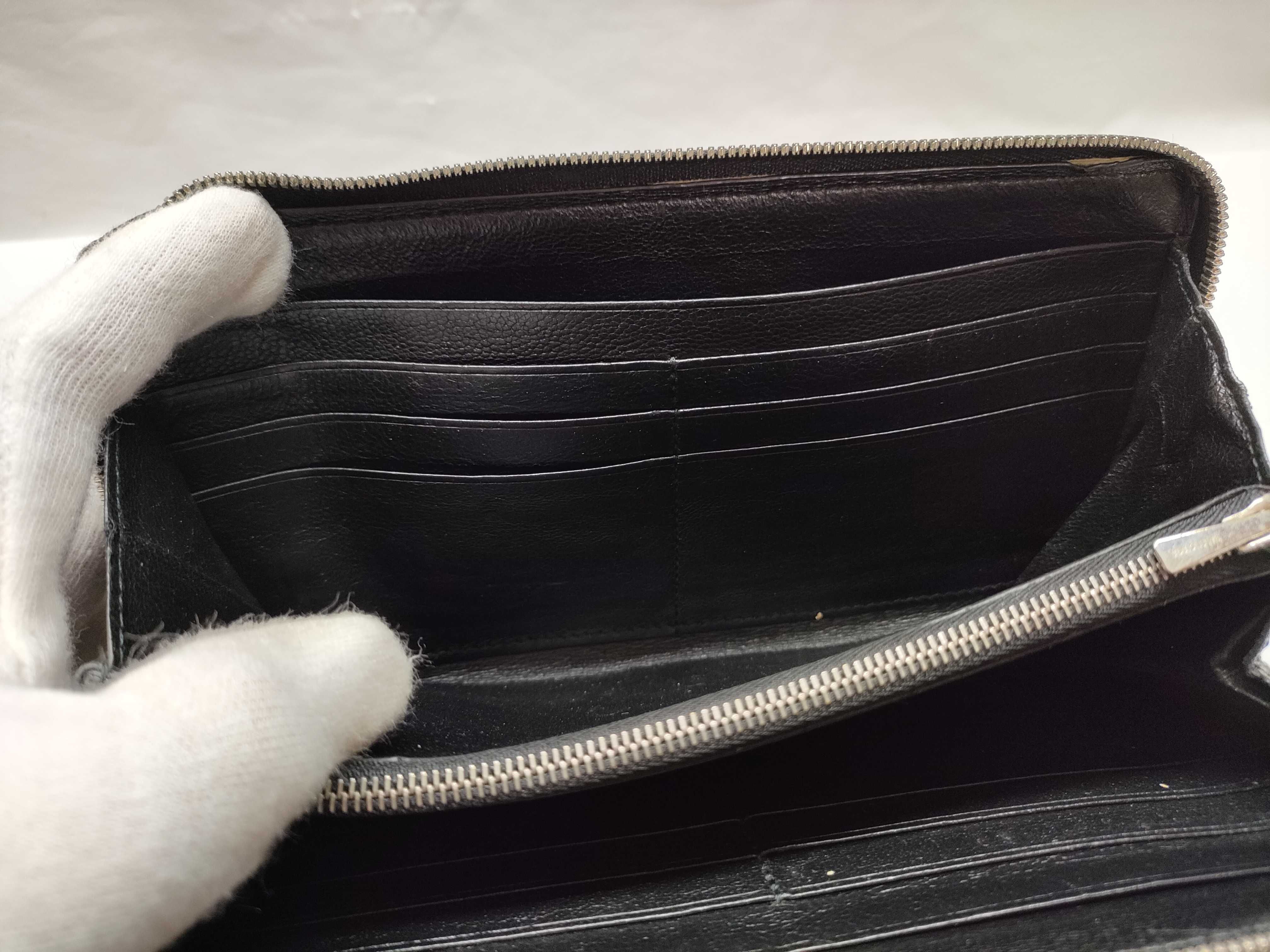 Perforated Logo Round Zipper Long Wallet — view 9