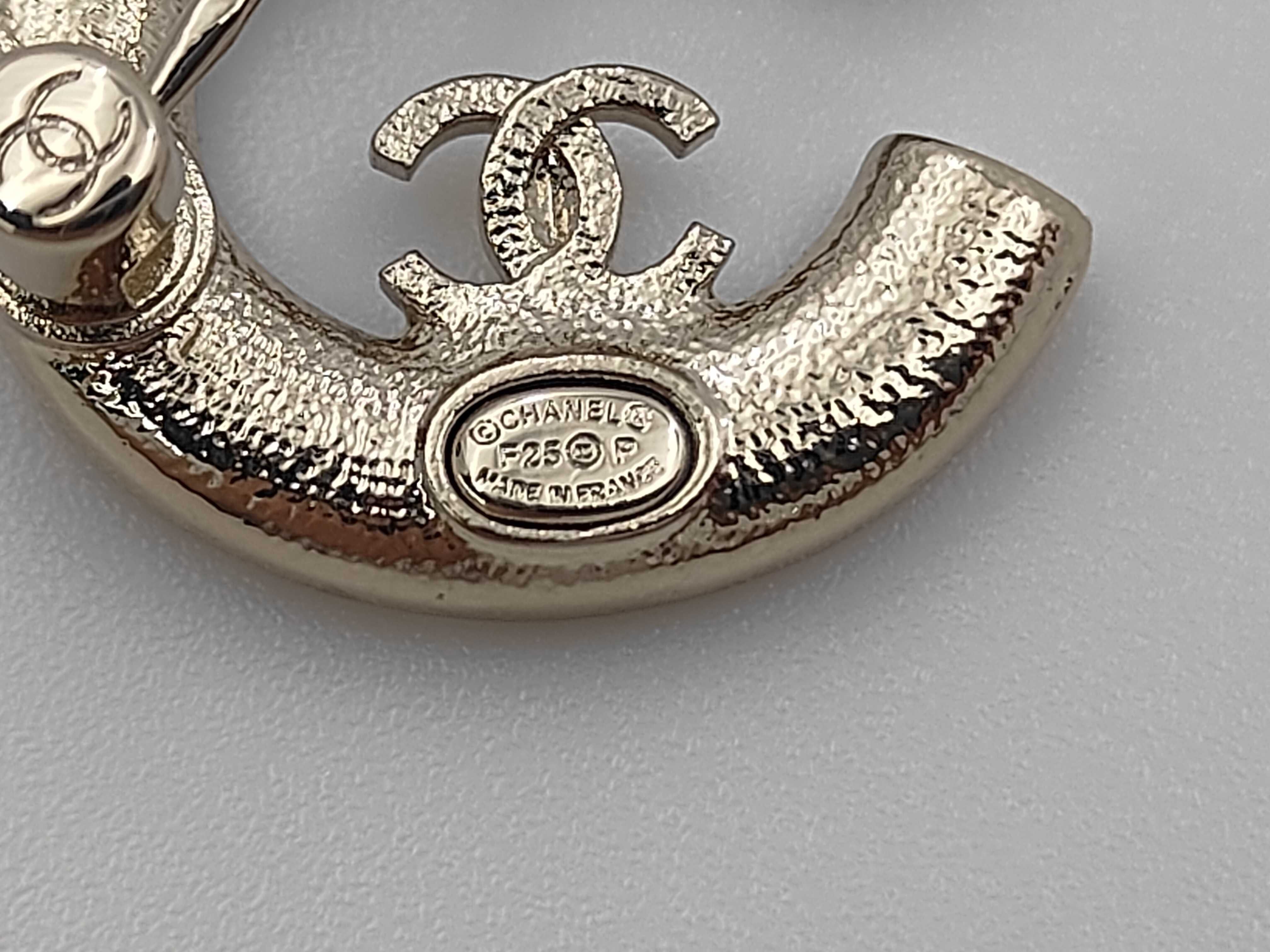 Brooch, Number 5, Rhinestone, F25P GP Brooch — view 5