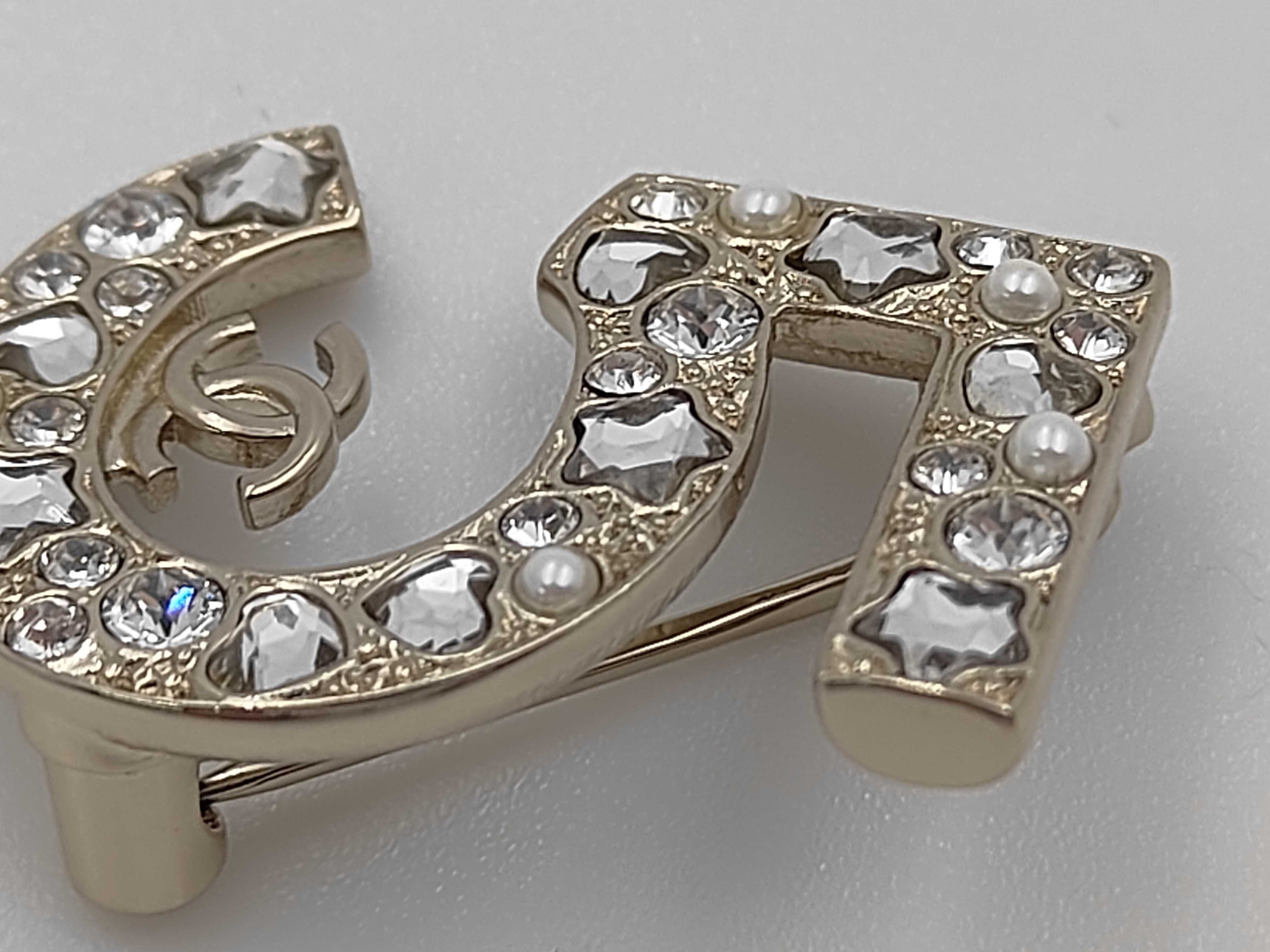 Brooch, Number 5, Rhinestone, F25P GP Brooch — view 6