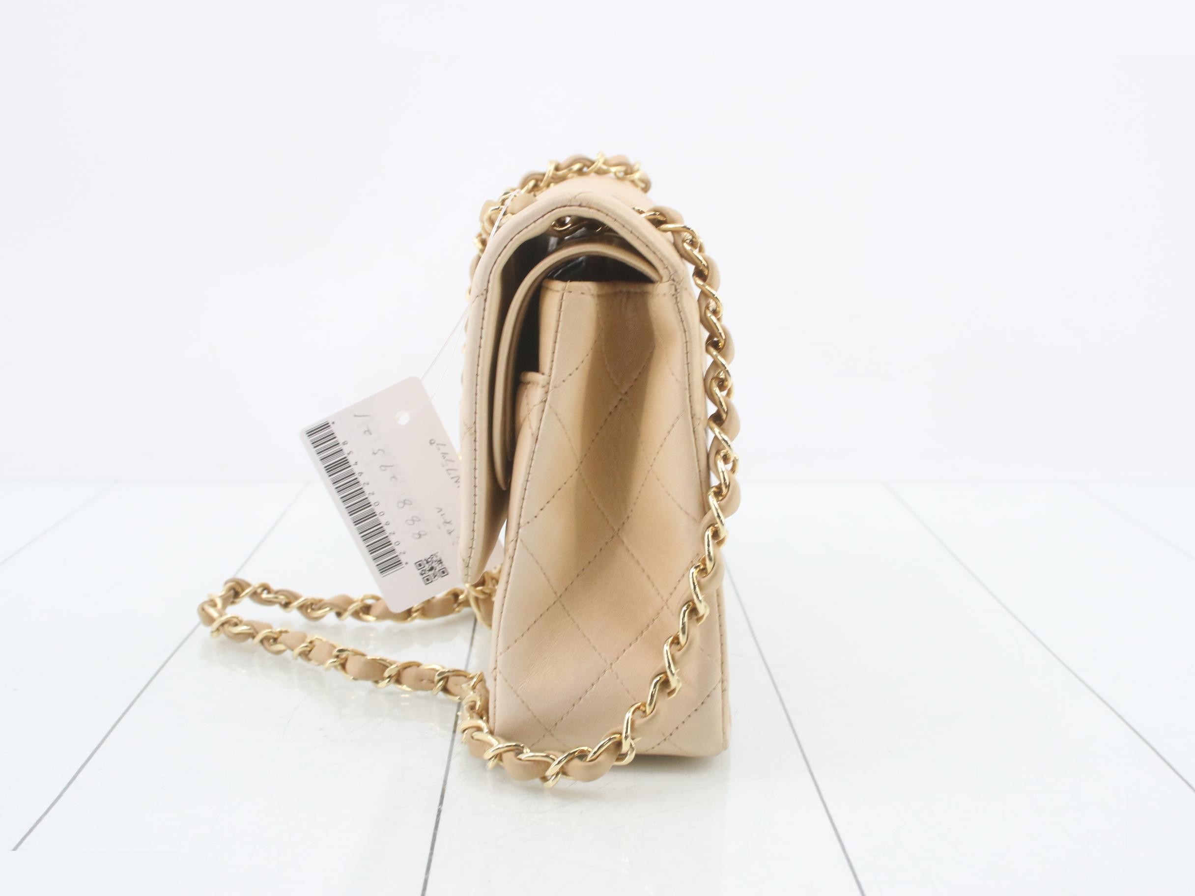Double flap 25 lambskin chain shoulder bag, with sticker and card. — view 3