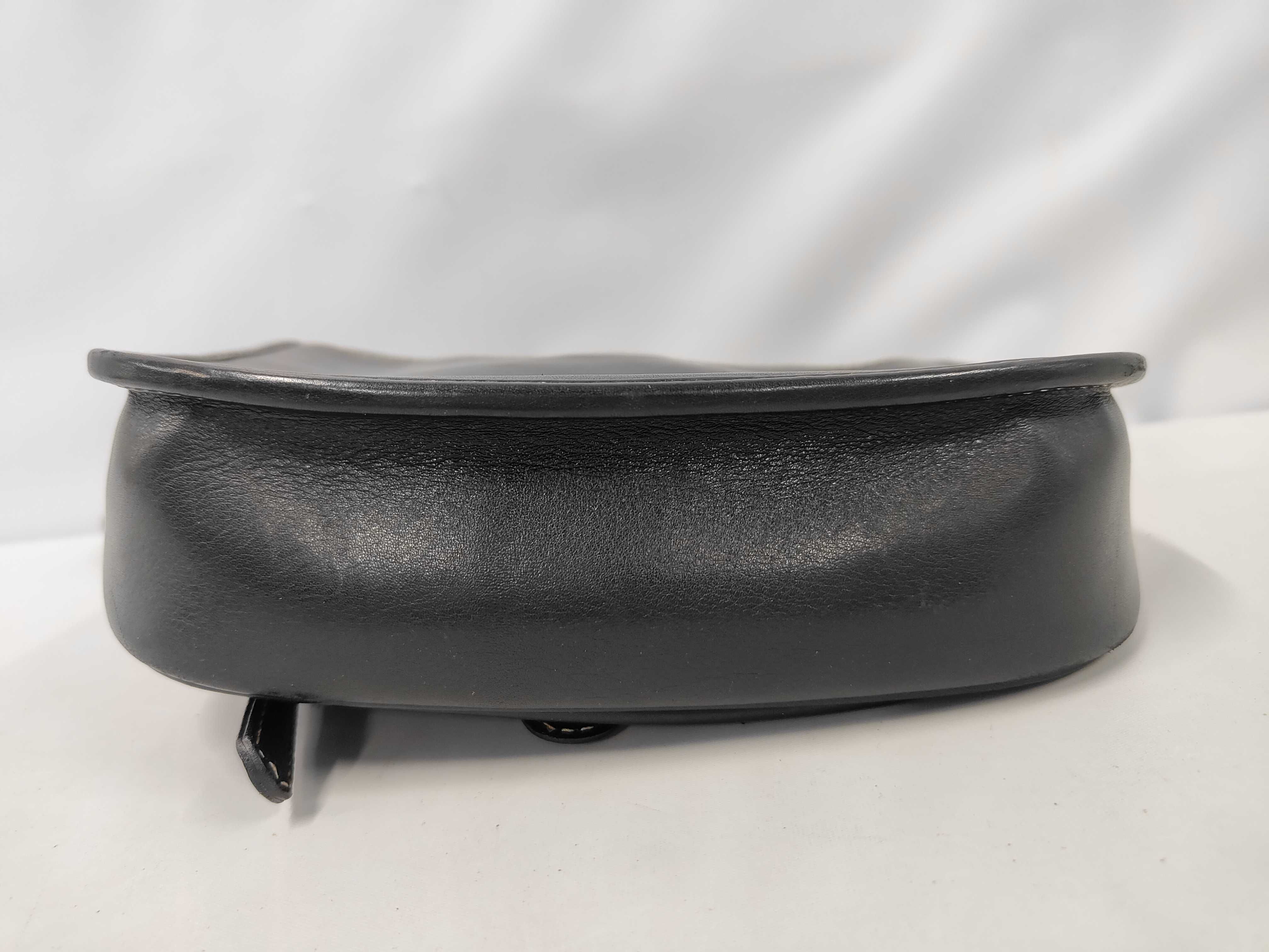 Vintage Leather Shoulder Bag — view 3
