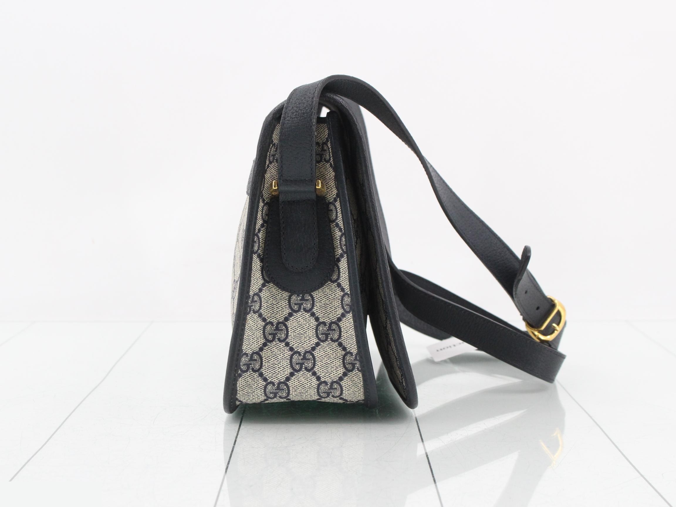 GG Supreme Sherry Shoulder Bag — view 4