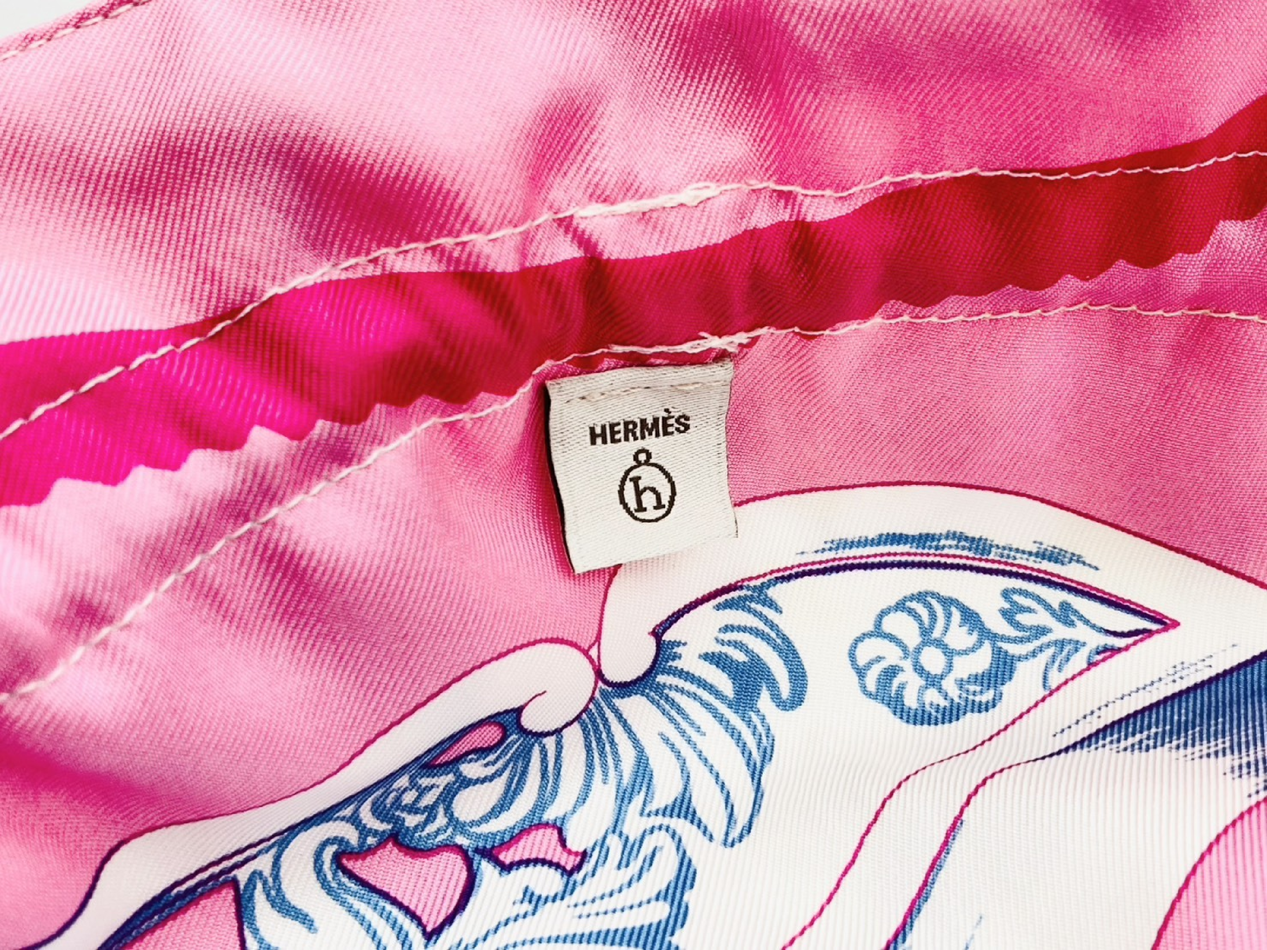Animal Petit H Reversible Silk Drawstring Pouch Pink Pouch — view 5
