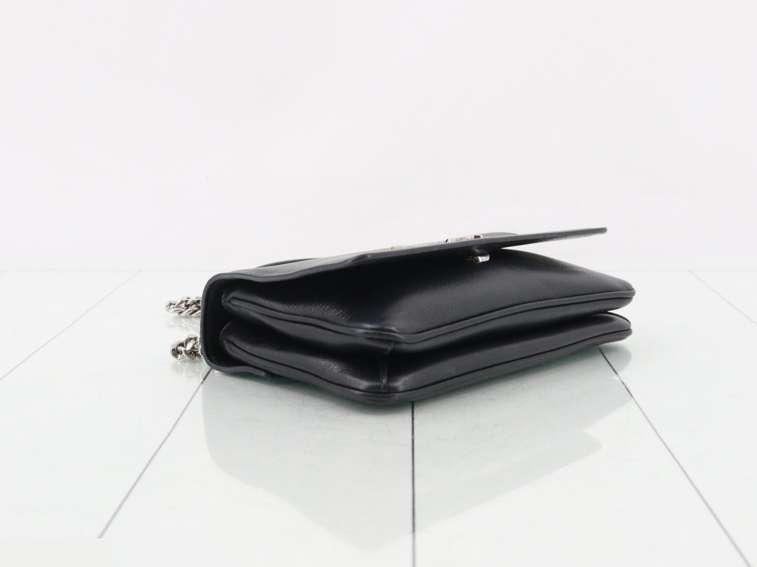 Other lines: Bags - Chain Shoulder Bag - Leather - Black — view 5