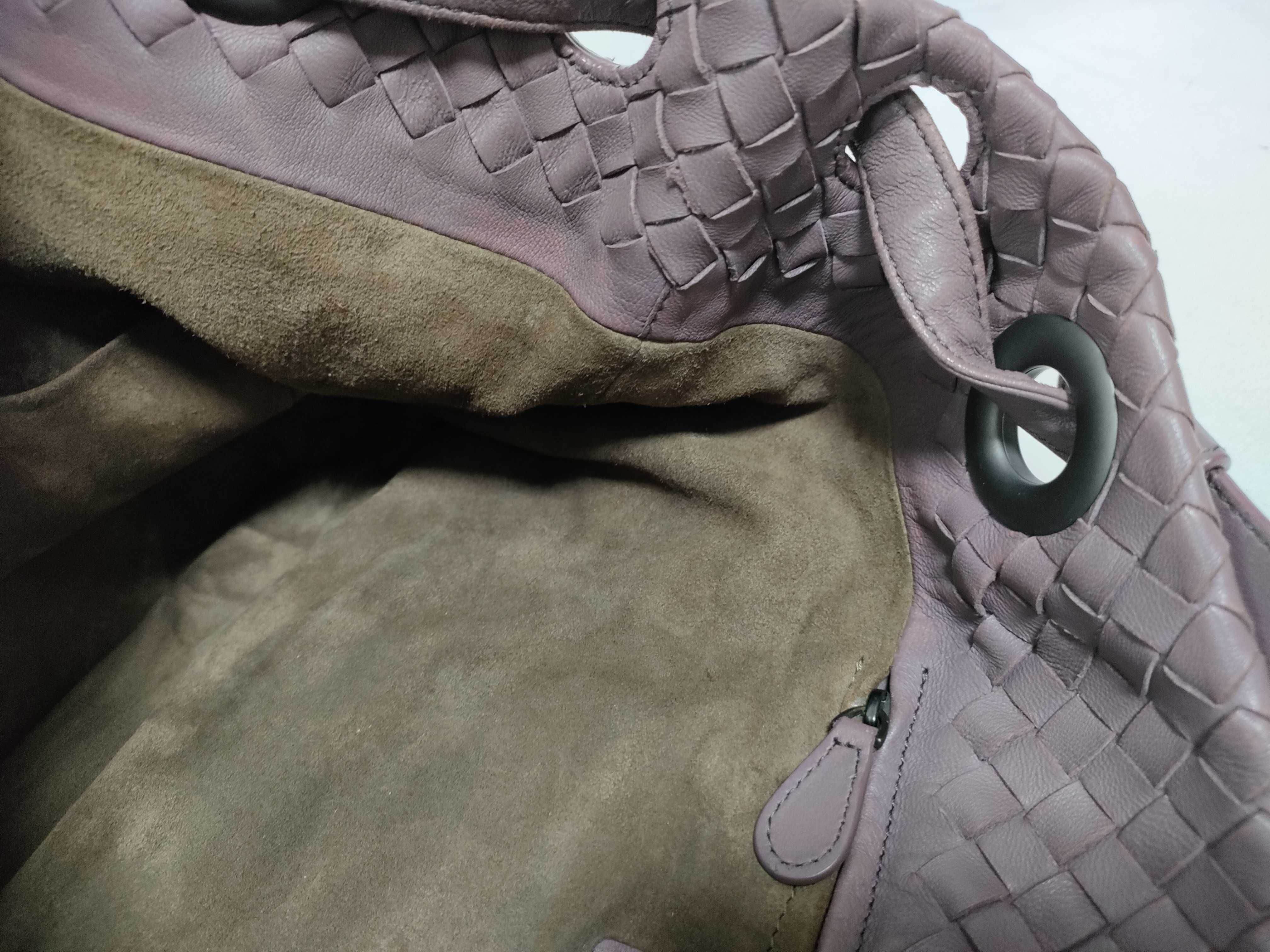 Intrecciato ID - Cow Skin Intrecciato Leather Tote Bag Purple Mirror Included — view 11