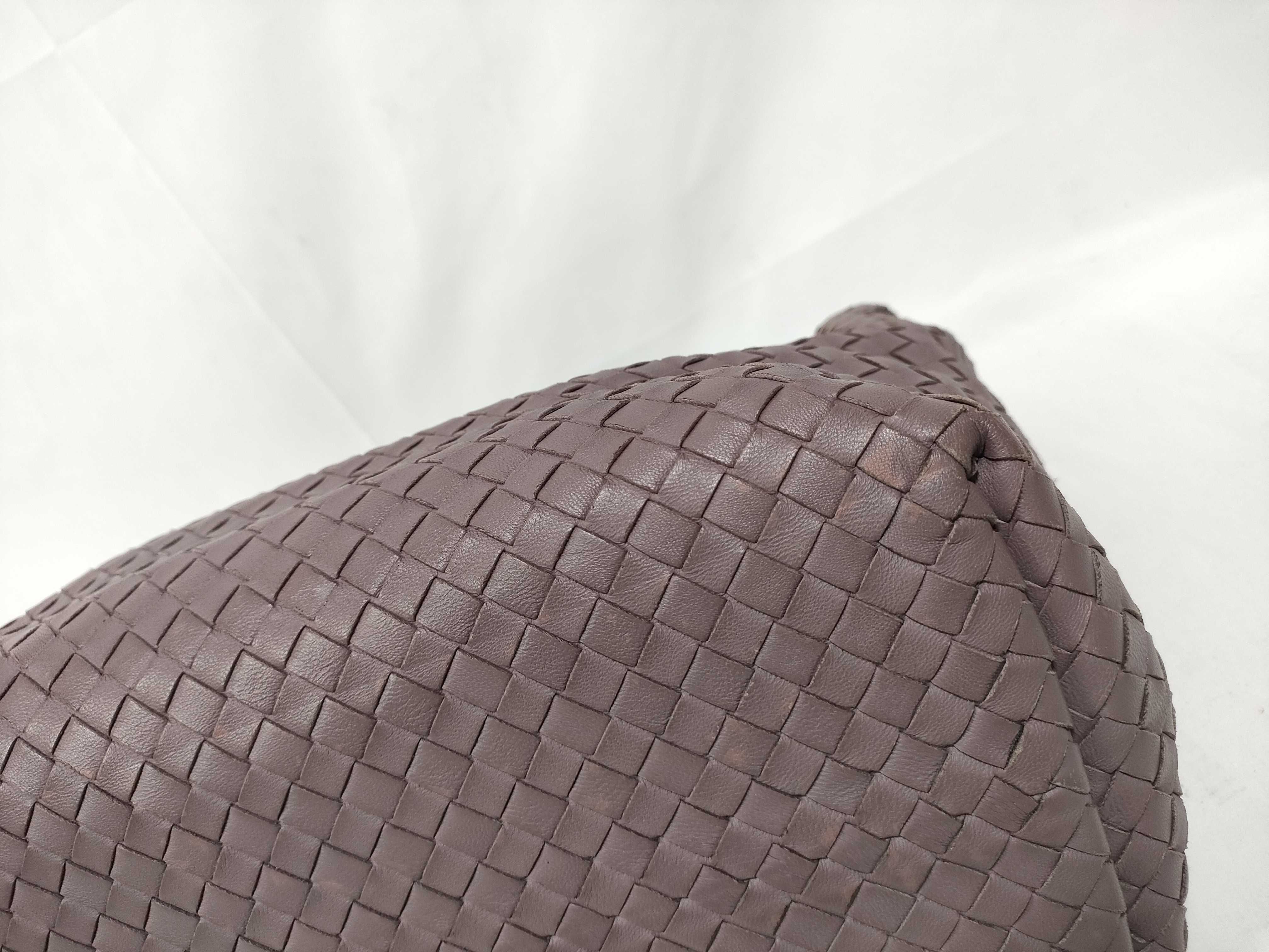 Intrecciato ID - Cow Skin Intrecciato Leather Tote Bag Purple Mirror Included — view 4