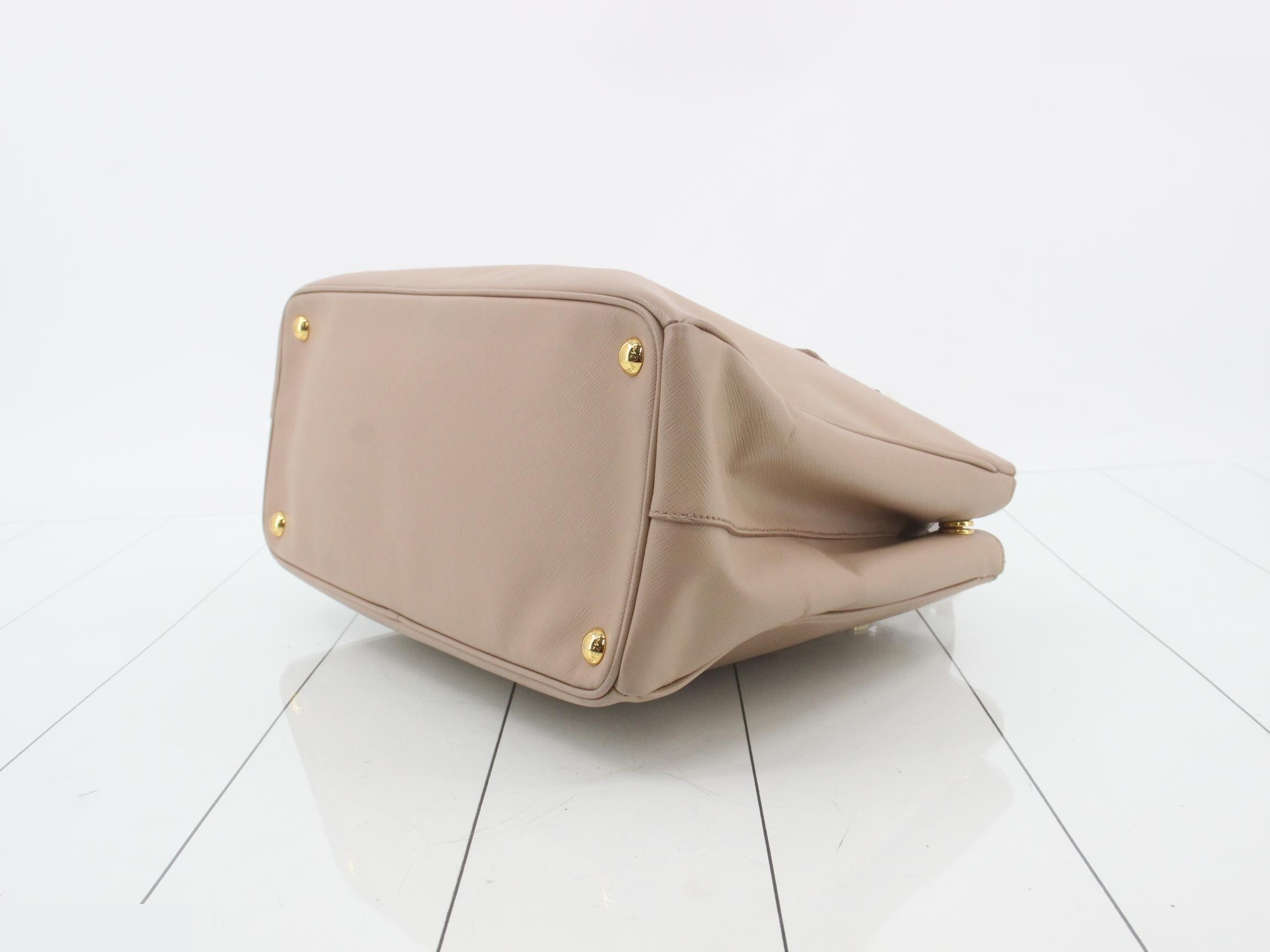 Galleria Saffiano Leather Pink — view 6