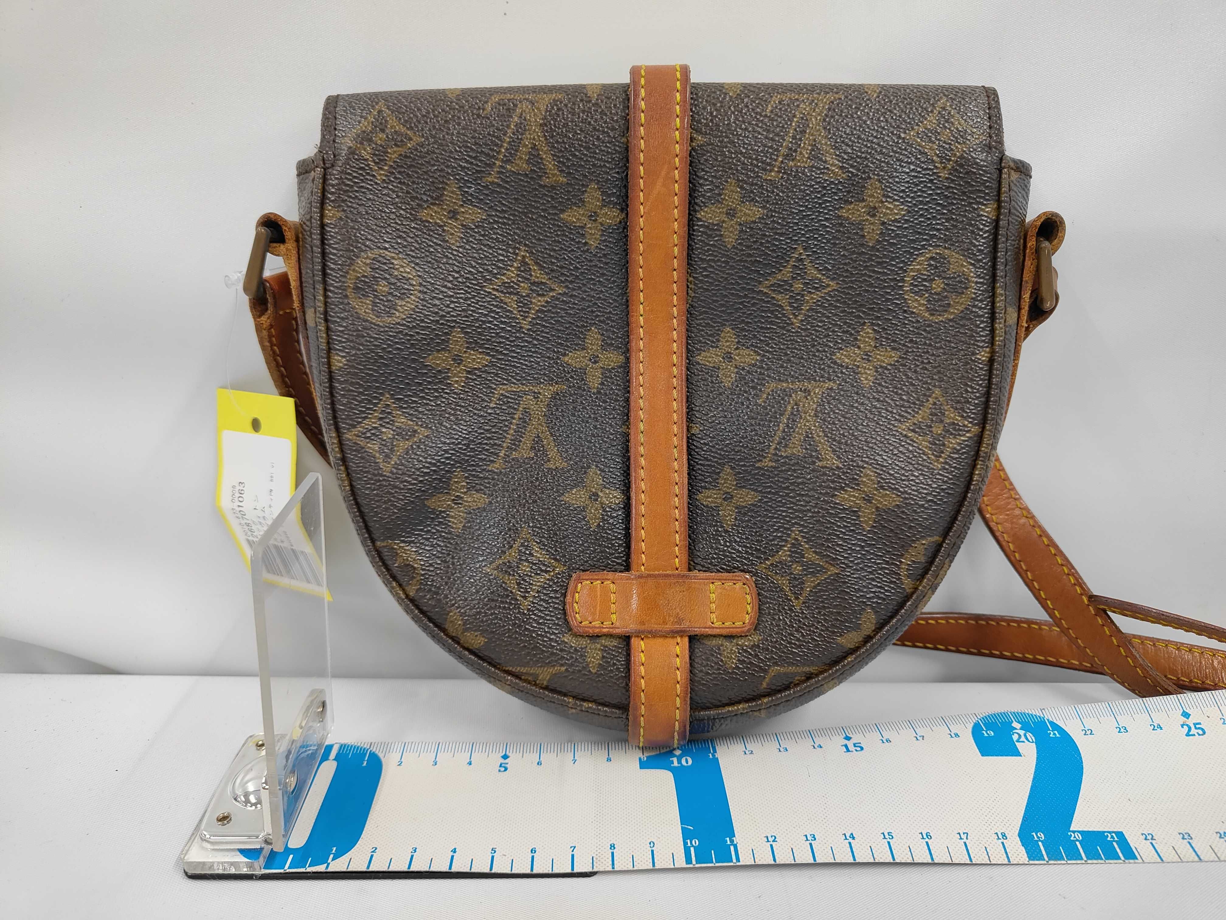 Monogram M40646 Chantilly PM 881 vi Shoulder Bag — view 2