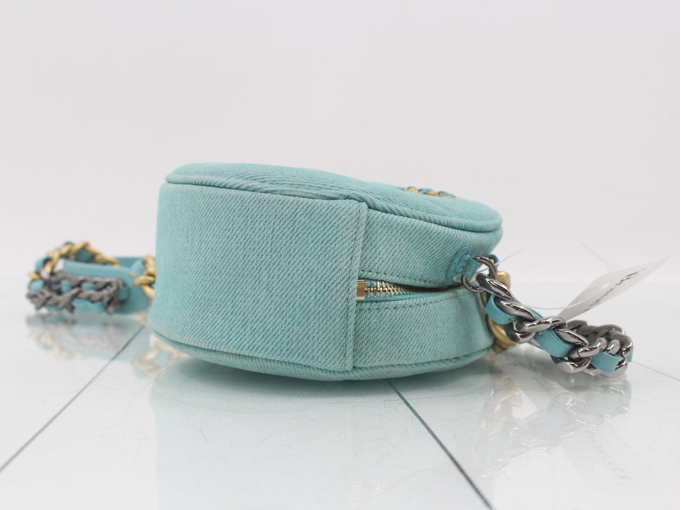 19 Shoulder Bag — view 3