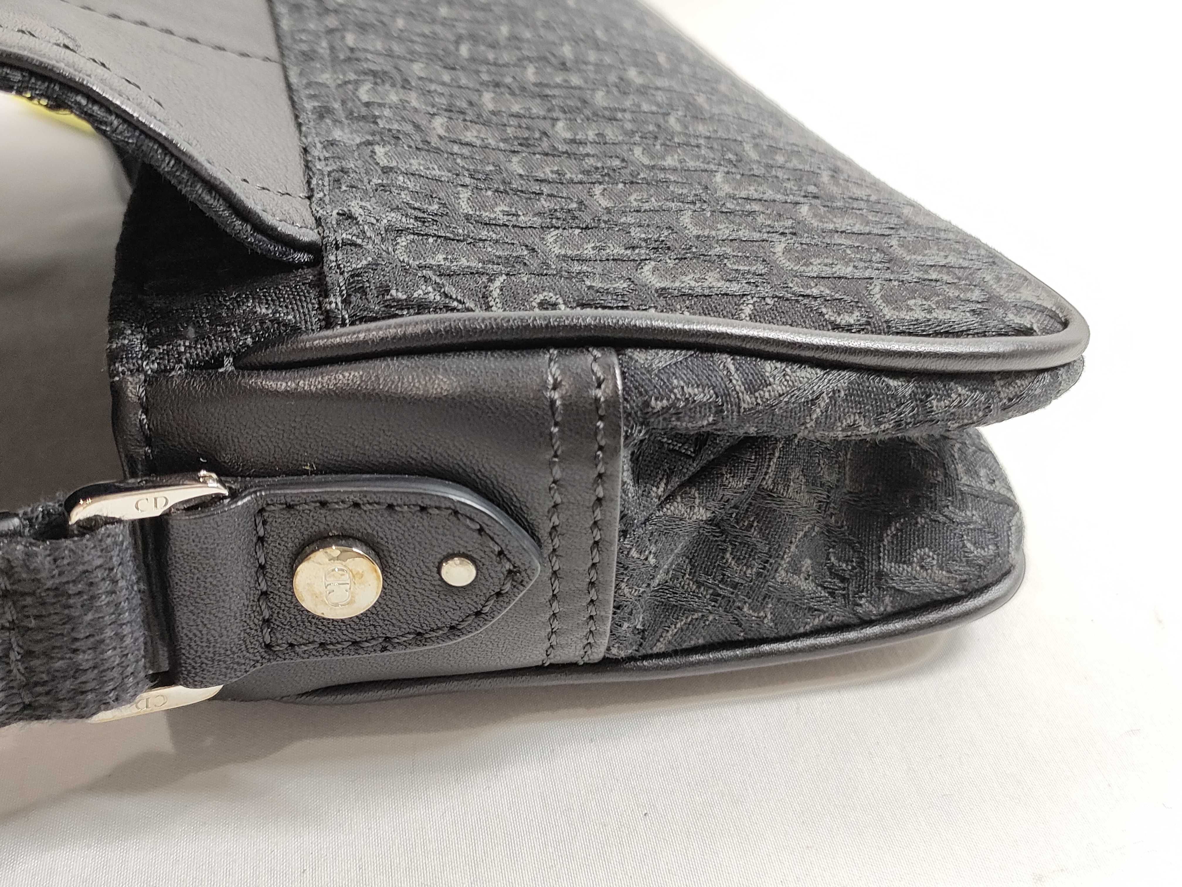 Street Chic Shoulder Bag — view 15