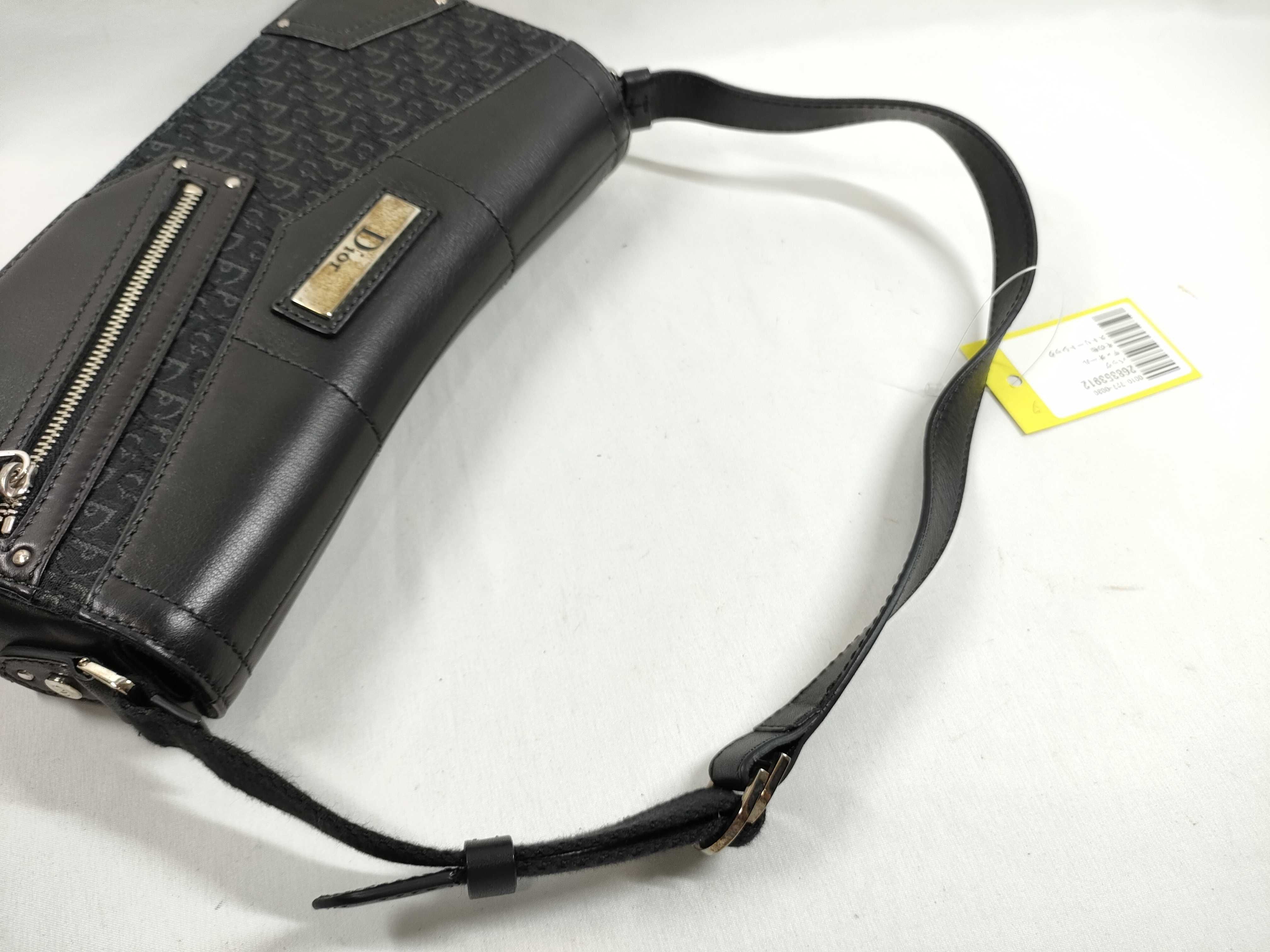 Street Chic Shoulder Bag — view 3