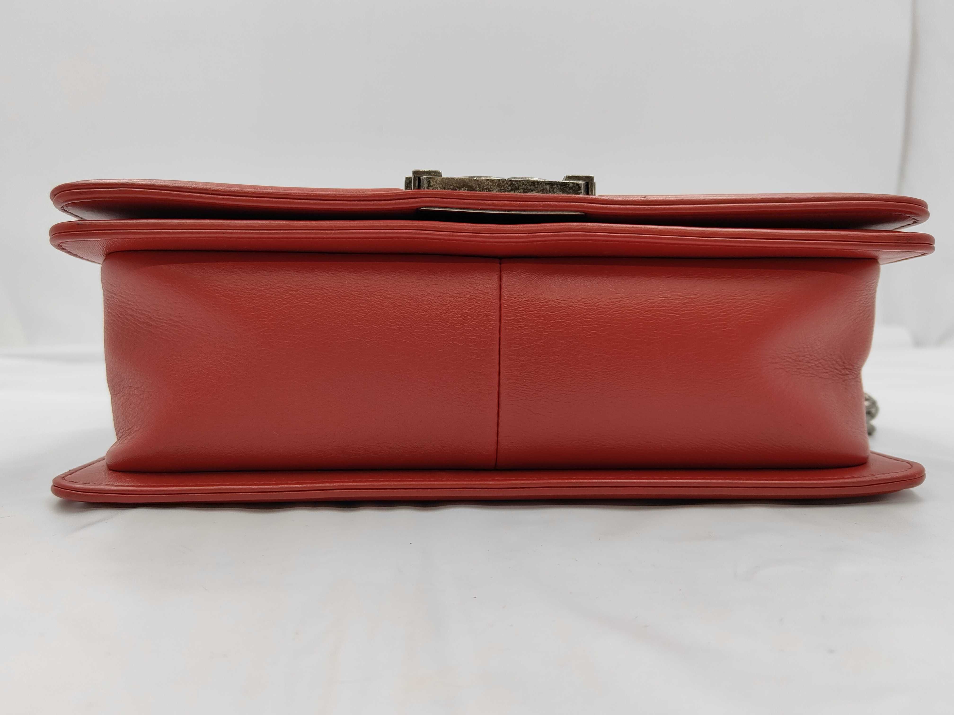 Diana 25 Matelassé Lambskin Red Shoulder Bag — view 7