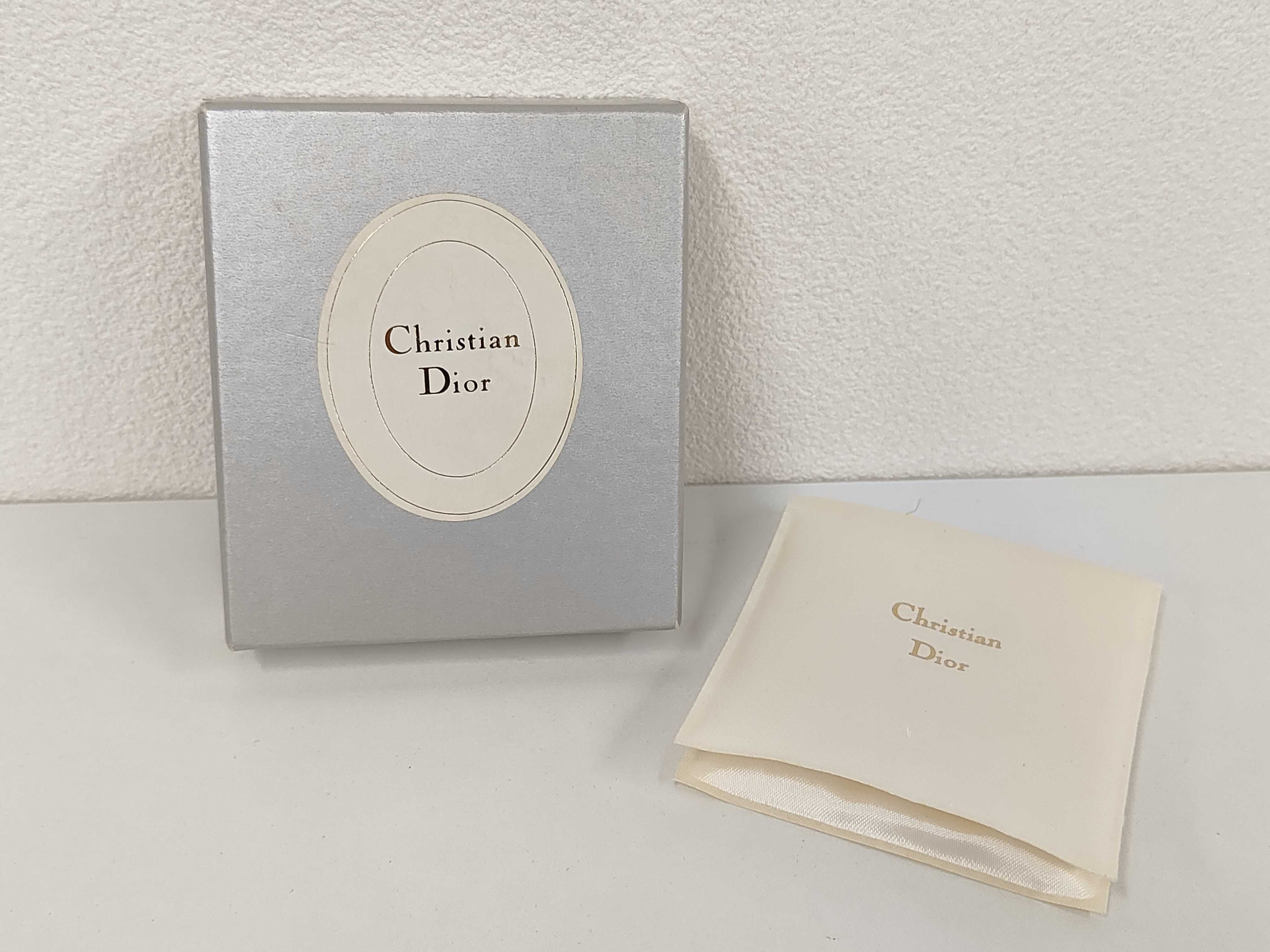 Earrings — view 7