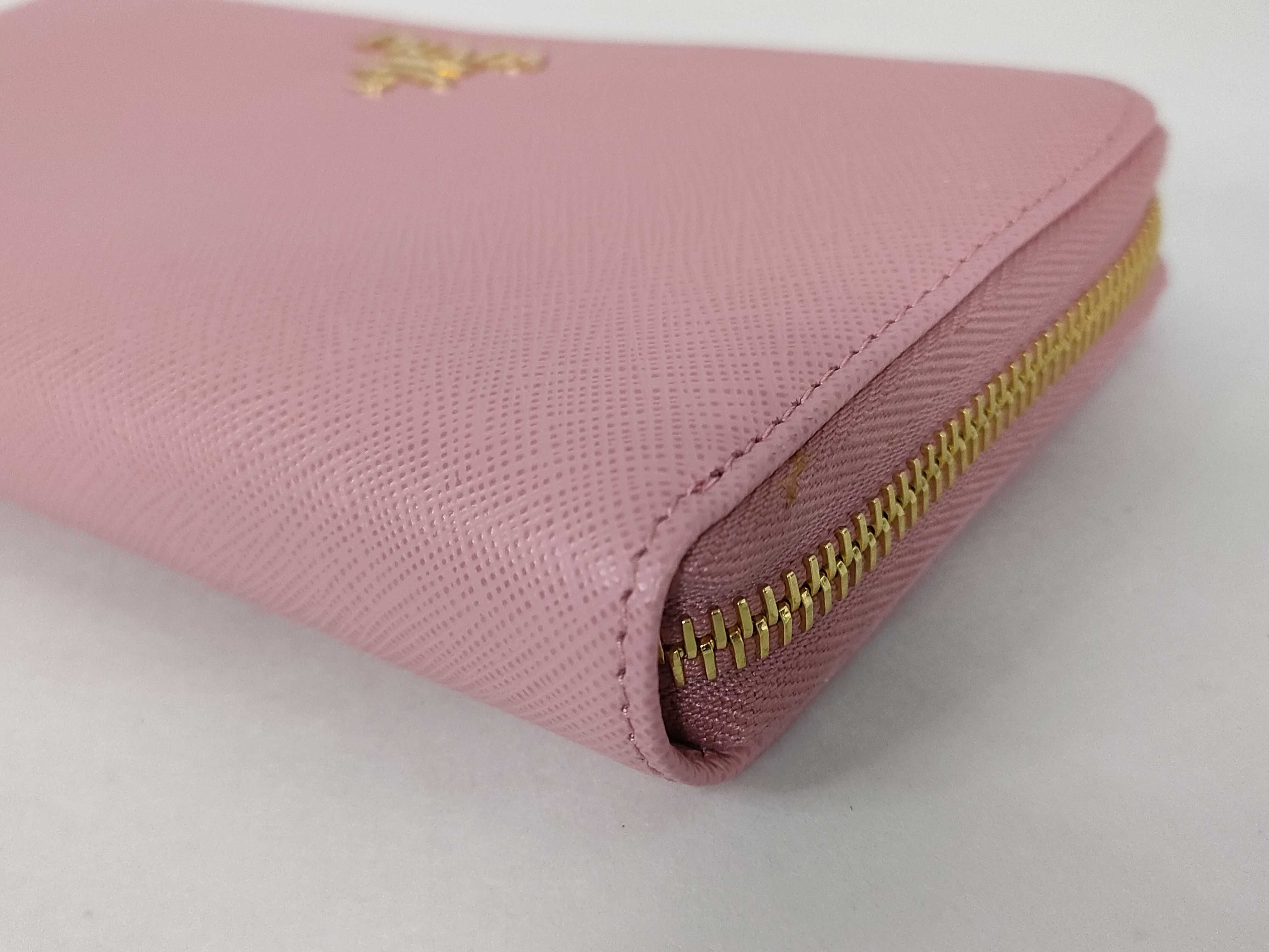 Saffiano Leather Round Zip Long Wallet 1ML506 Pink Wallet with Guarantee Card (VO8528) — view 3