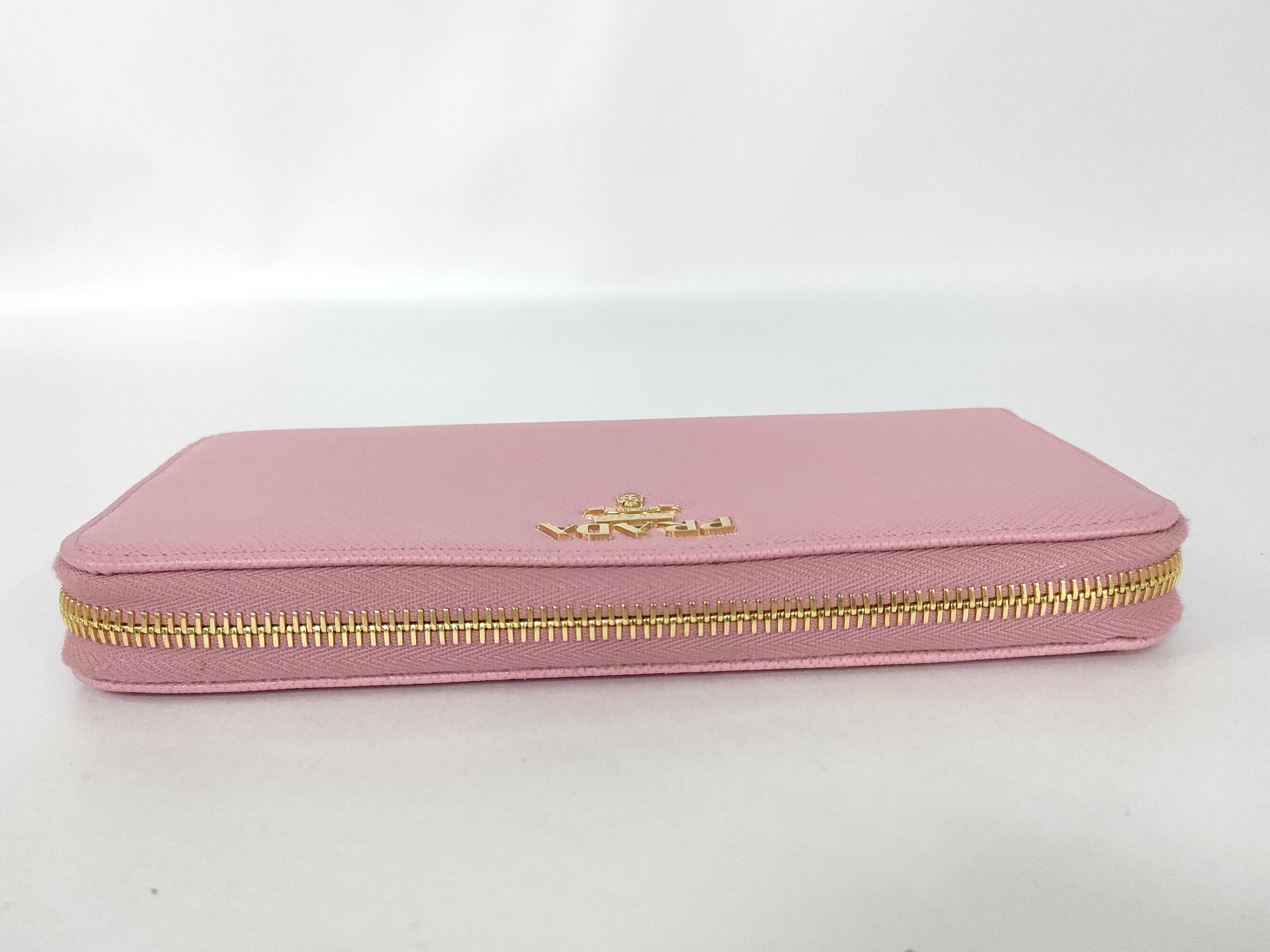 Saffiano Leather Round Zip Long Wallet 1ML506 Pink Wallet with Guarantee Card (VO8528) — view 5