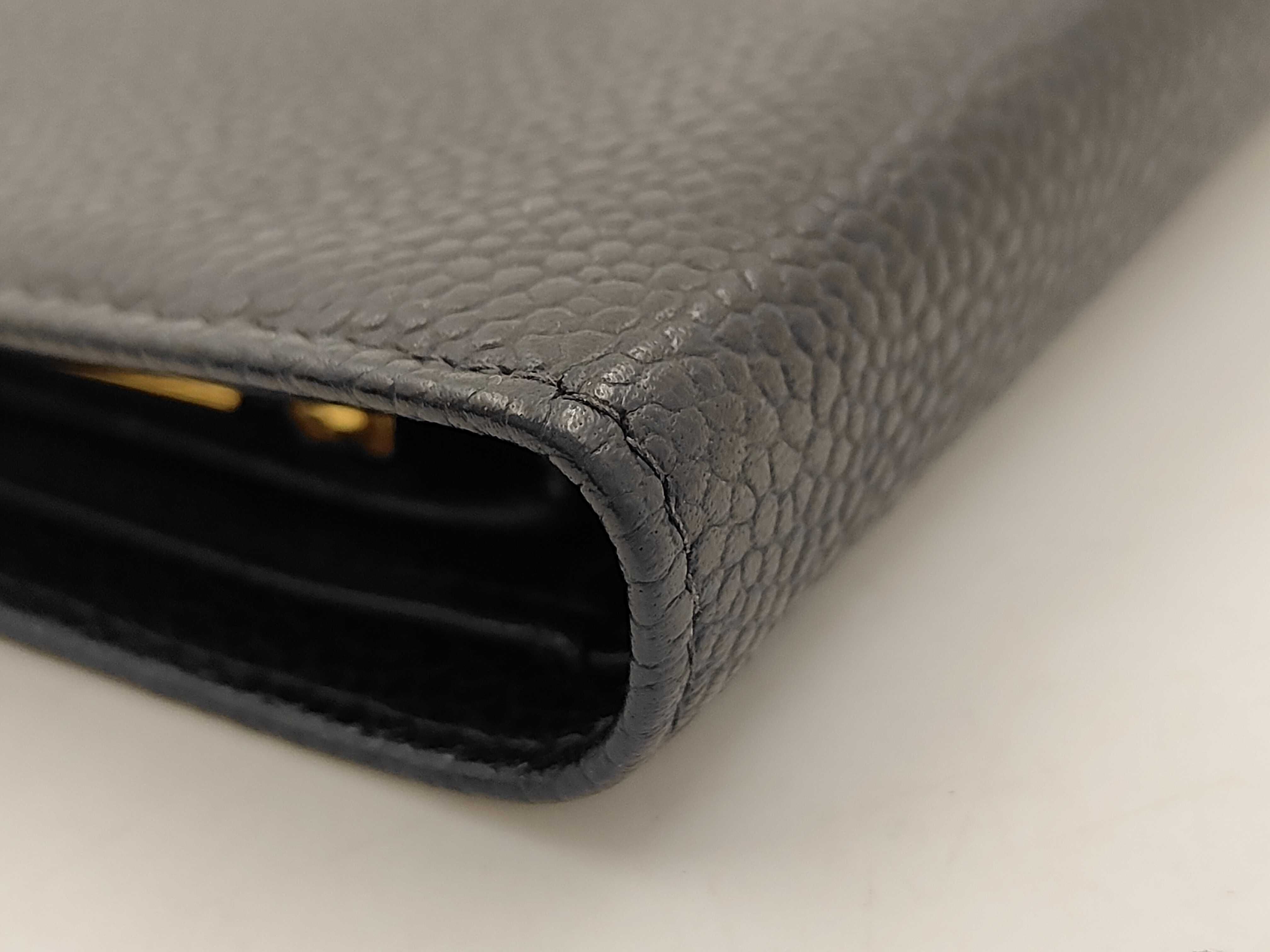 Caviar Wallet — view 3