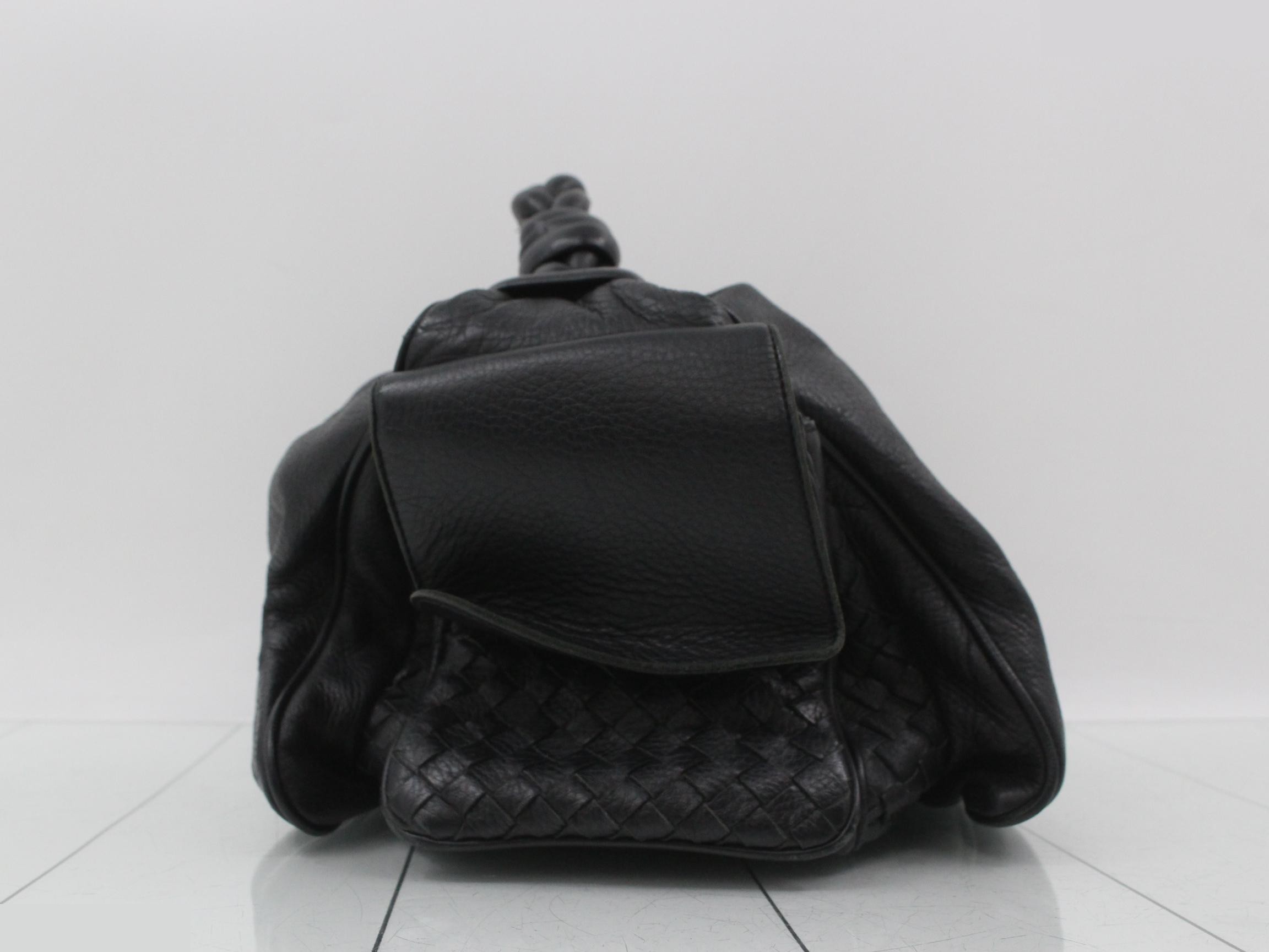 Intrecciato (bag) - One-shoulder bag, handbag, black. — view 3