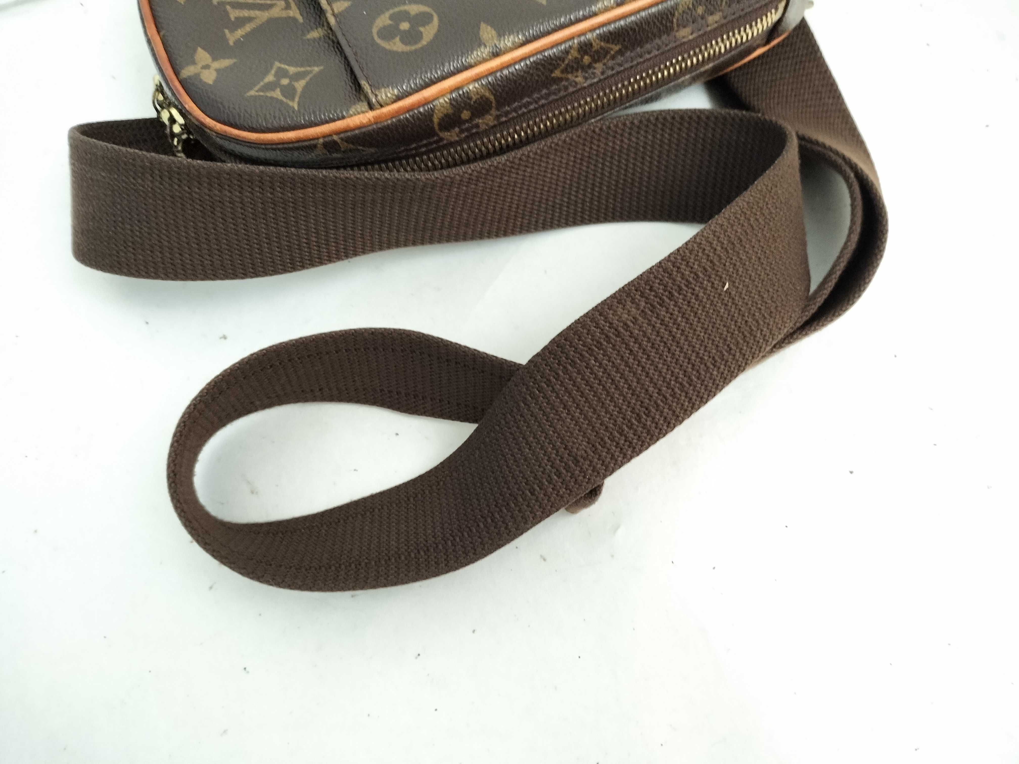 Monogram Pochette Gange M51870 Shoulder Bag — view 3