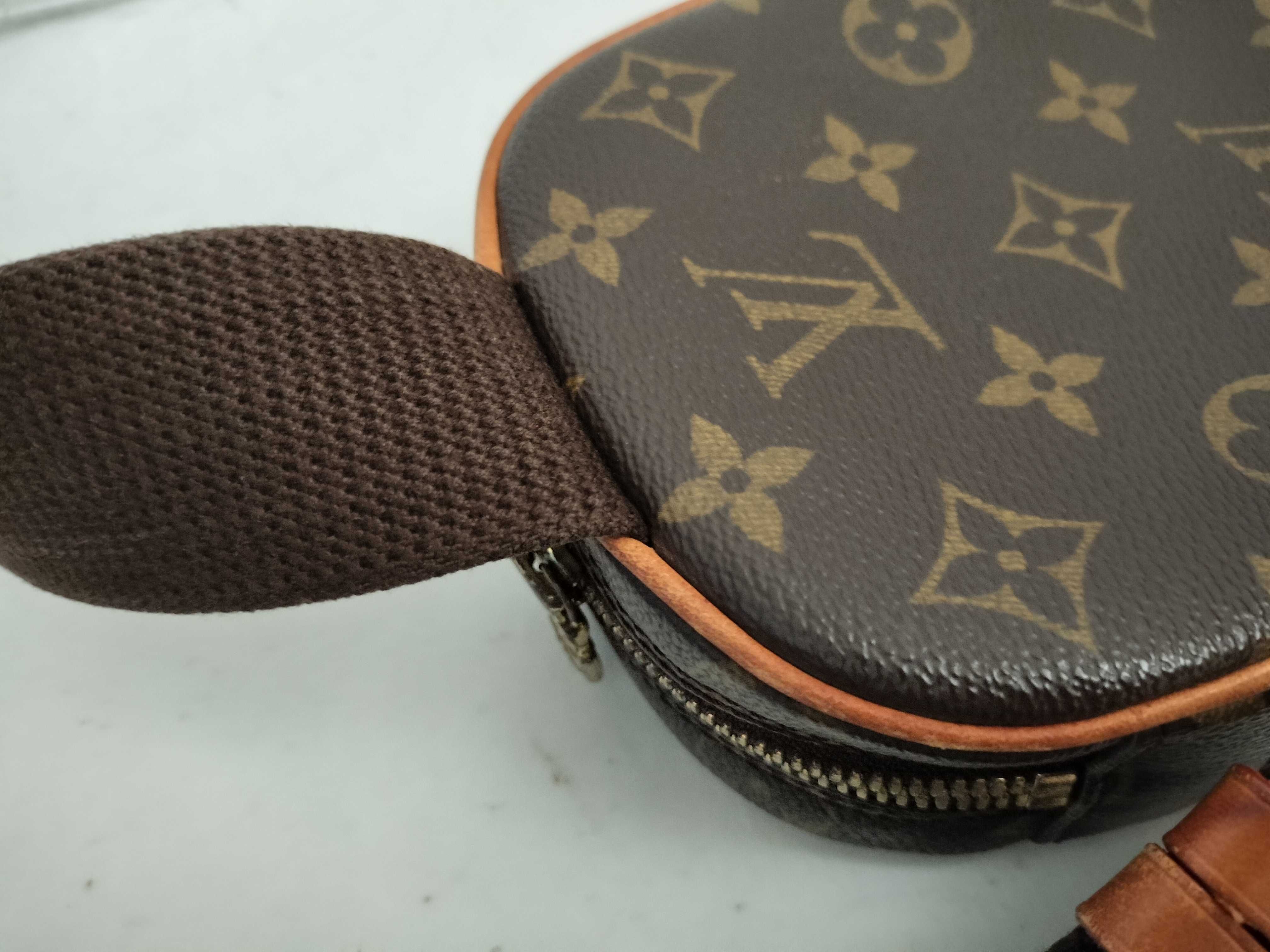 Monogram Pochette Gange M51870 Shoulder Bag — view 5