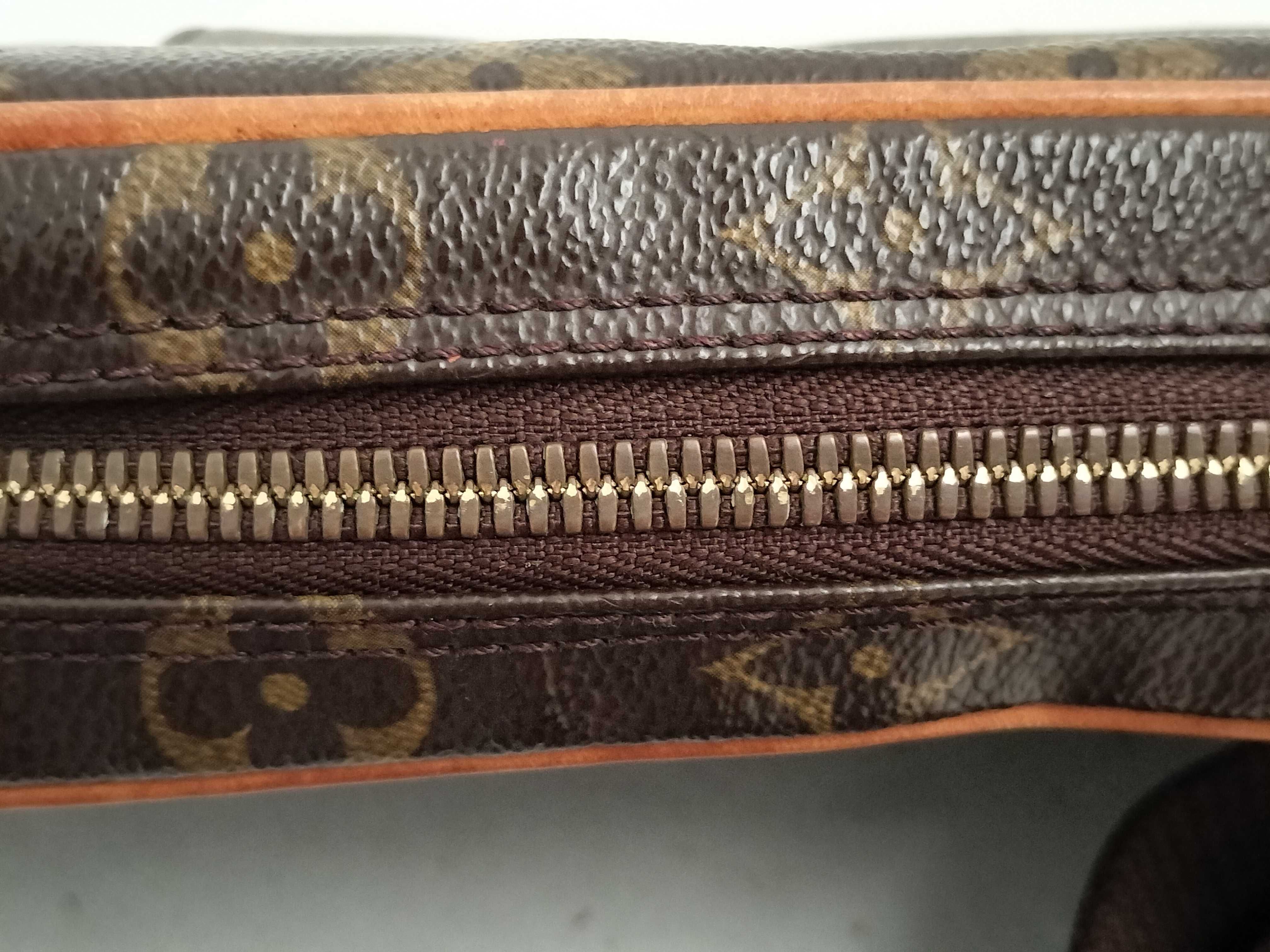 Monogram Pochette Gange M51870 Shoulder Bag — view 6