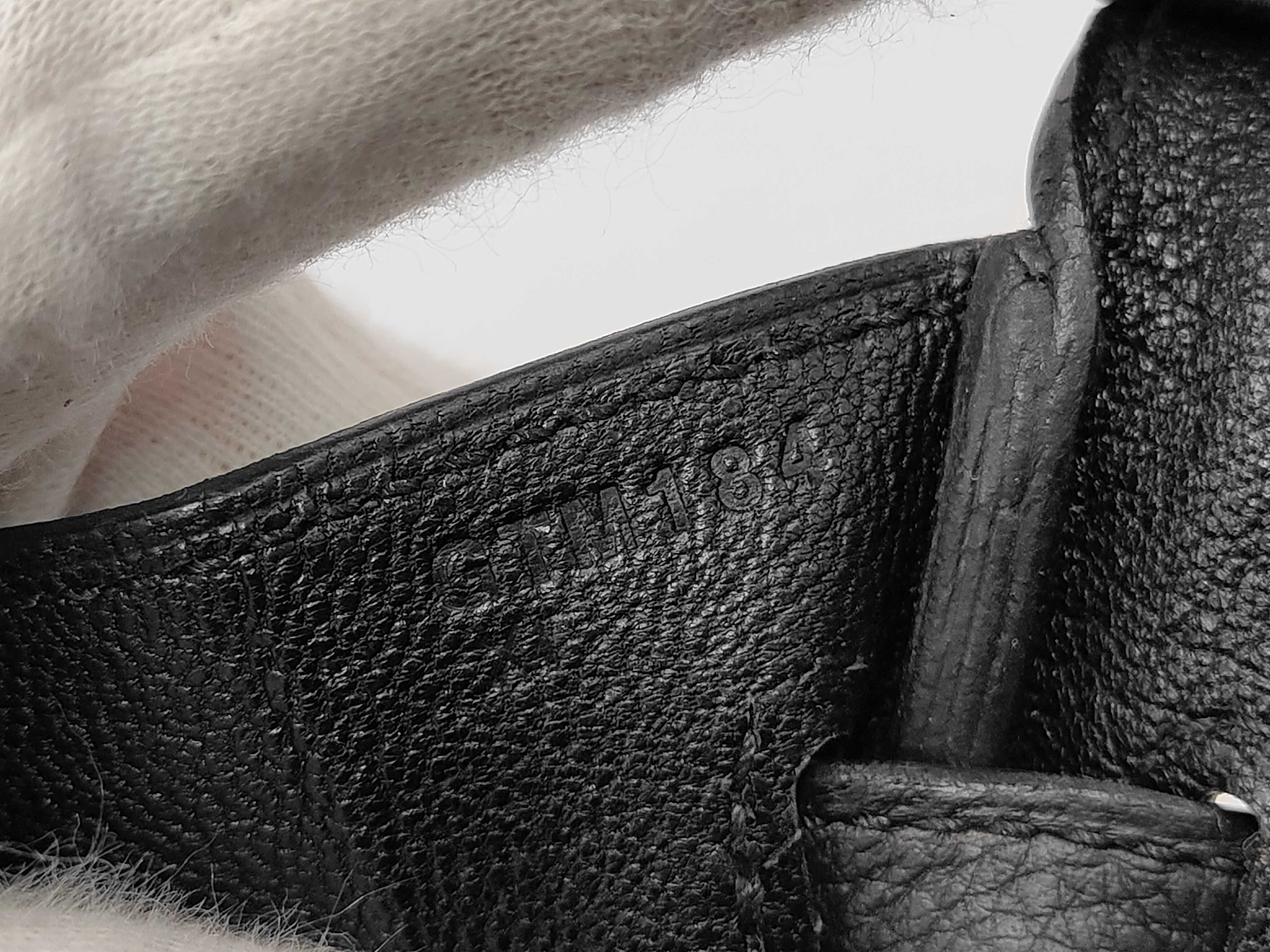 Birkin 25 Black Togo Leather Handbag with Gold Hardware and G Stamp — view 12