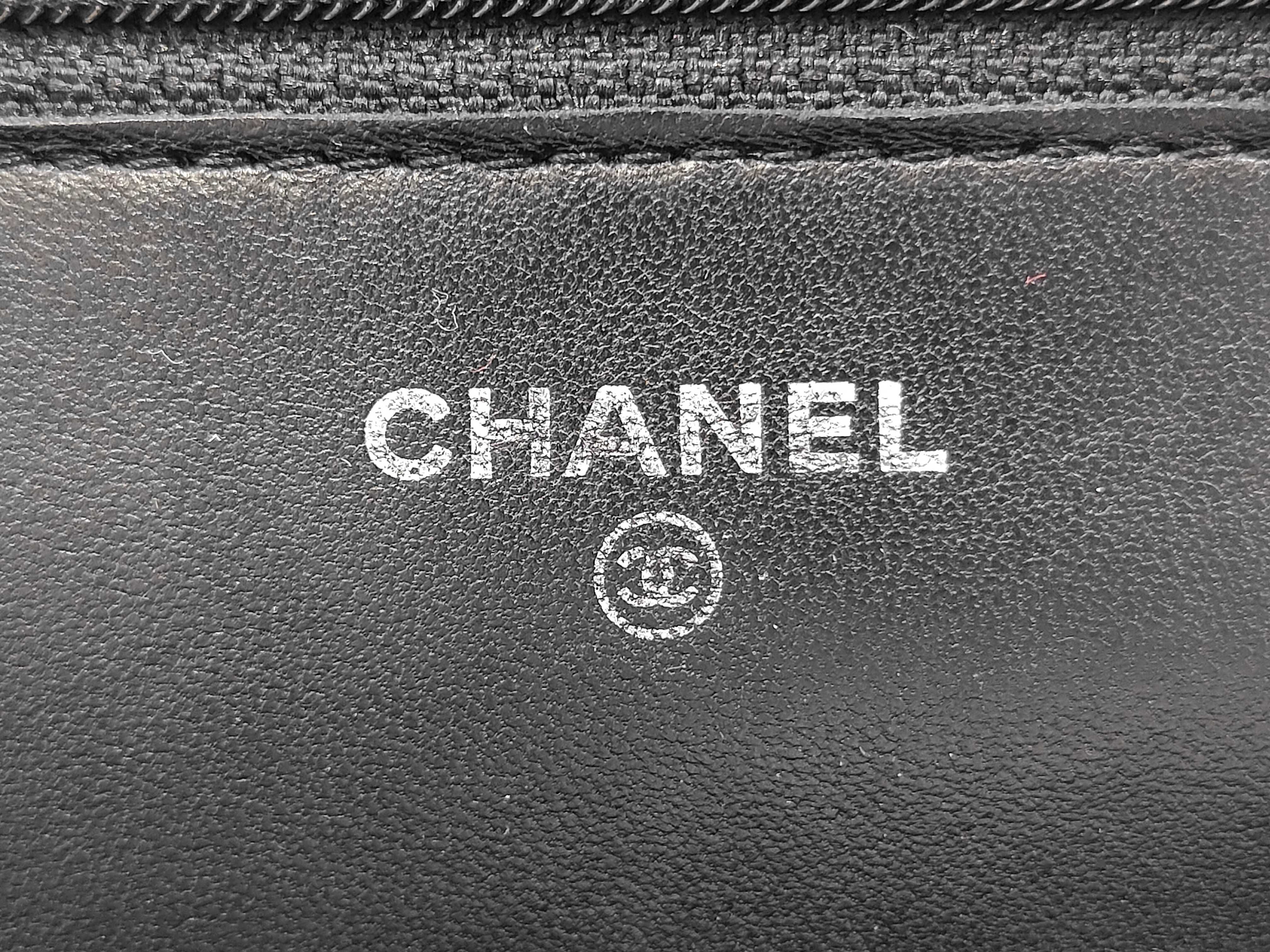 Matelassé Chain Wallet, Black with Gold Hardware, Lambskin, Women's Shoulder Bag — view 12