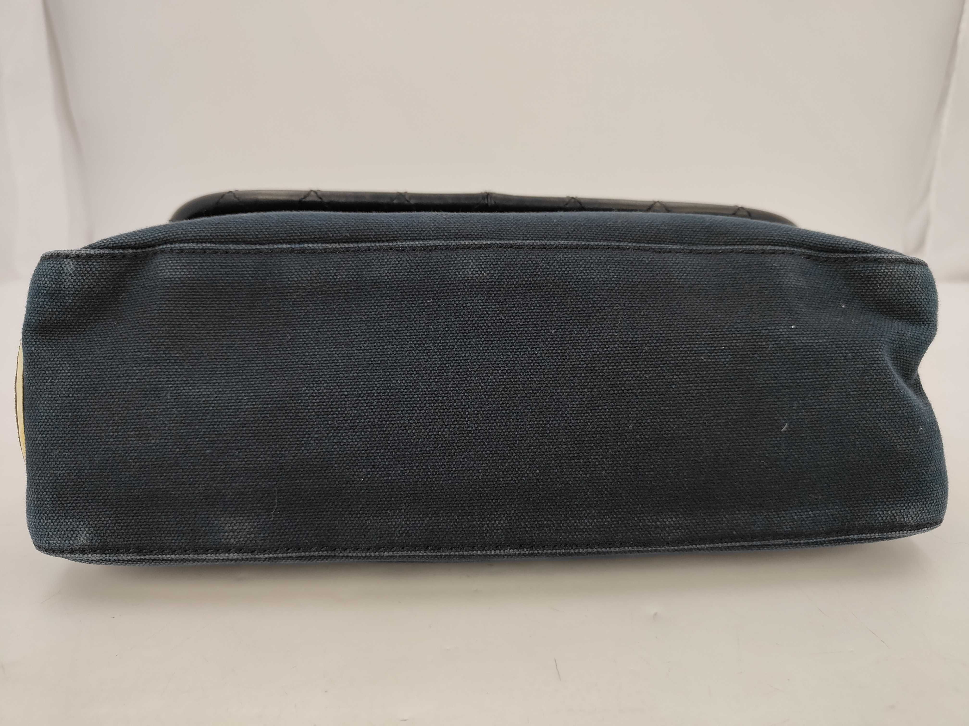 2.55 Chain Shoulder Canvas Shoulder Bag — view 3