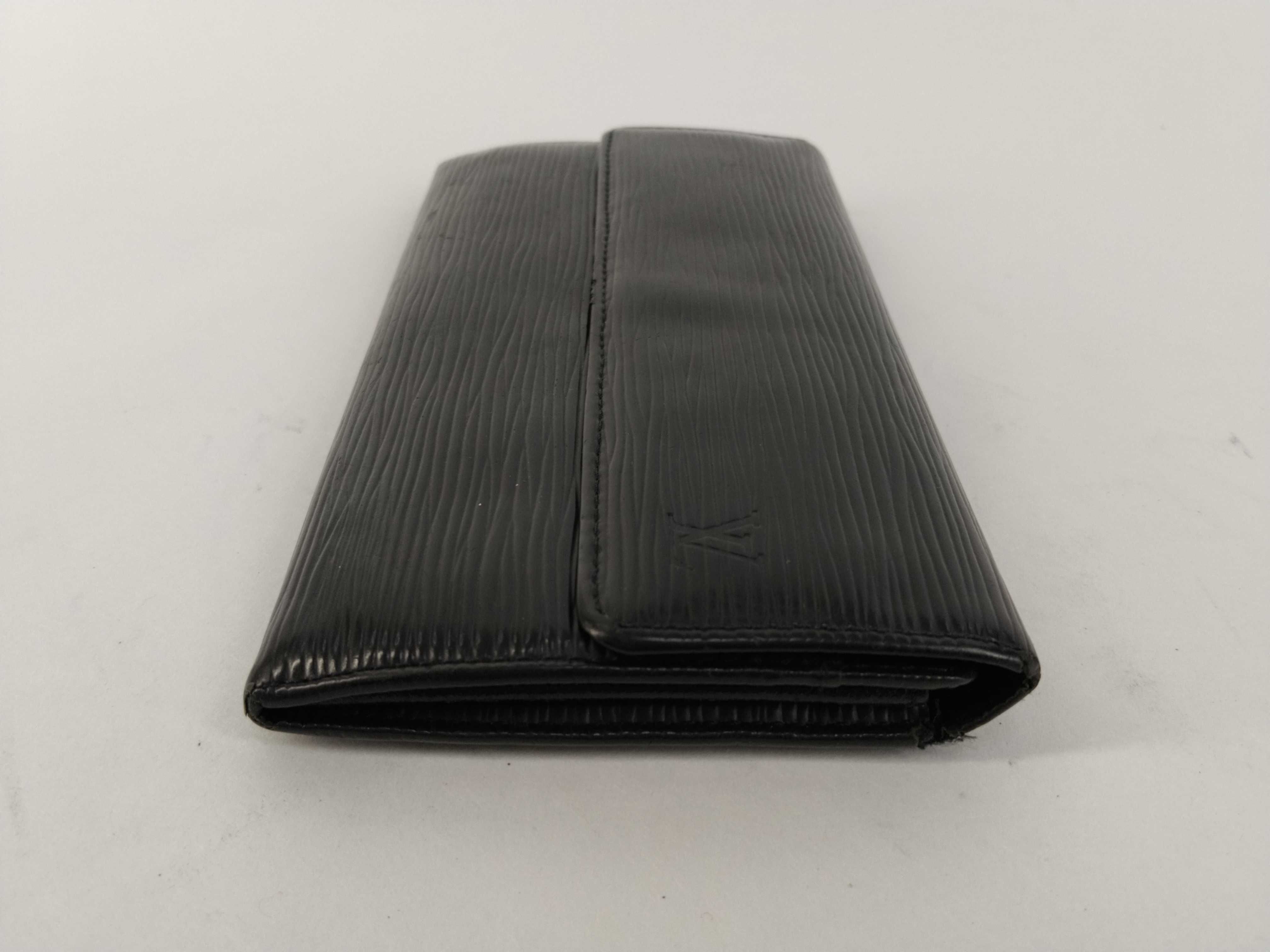 Epi Louis Vuitton Epi Portefeuille Sarah Long Wallet — view 8
