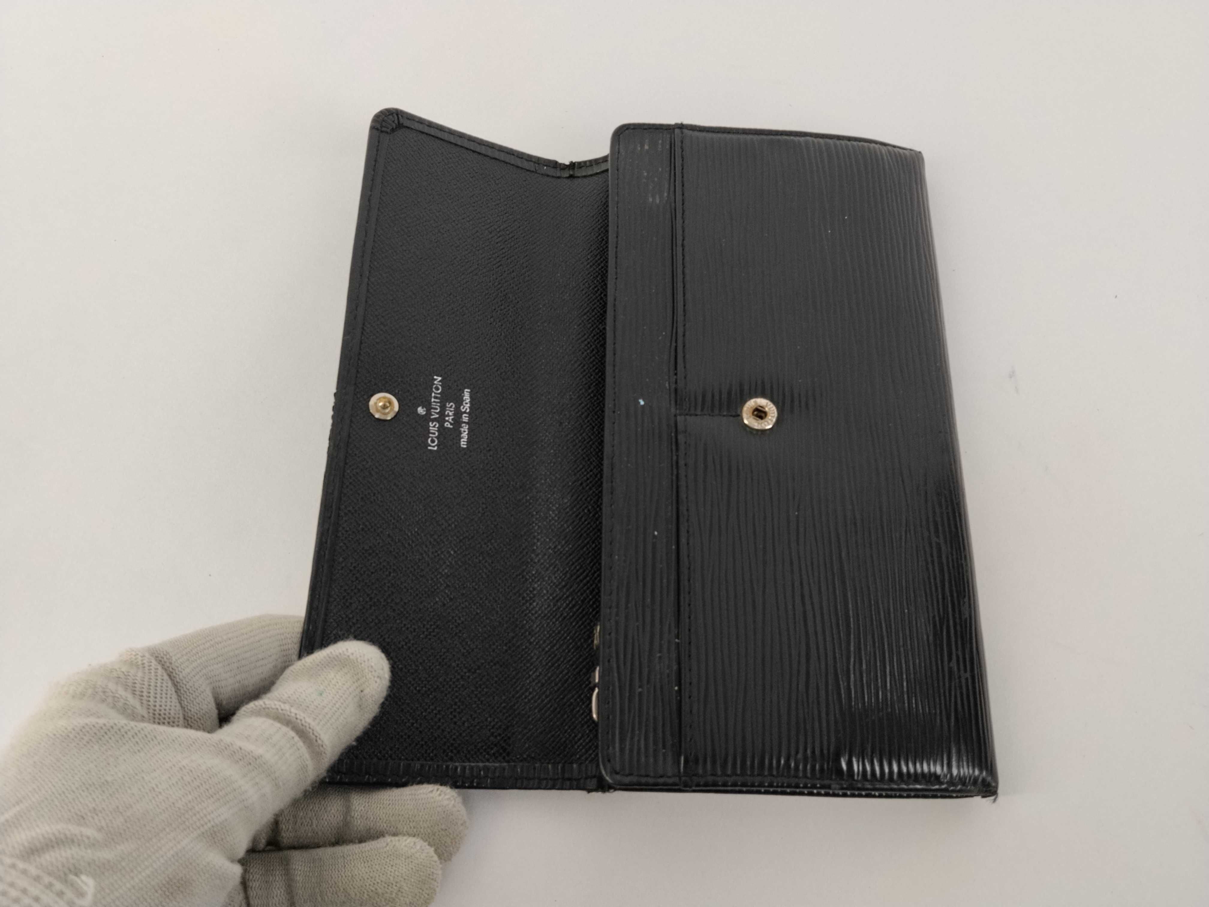 Epi Louis Vuitton Epi Portefeuille Sarah Long Wallet — view 9
