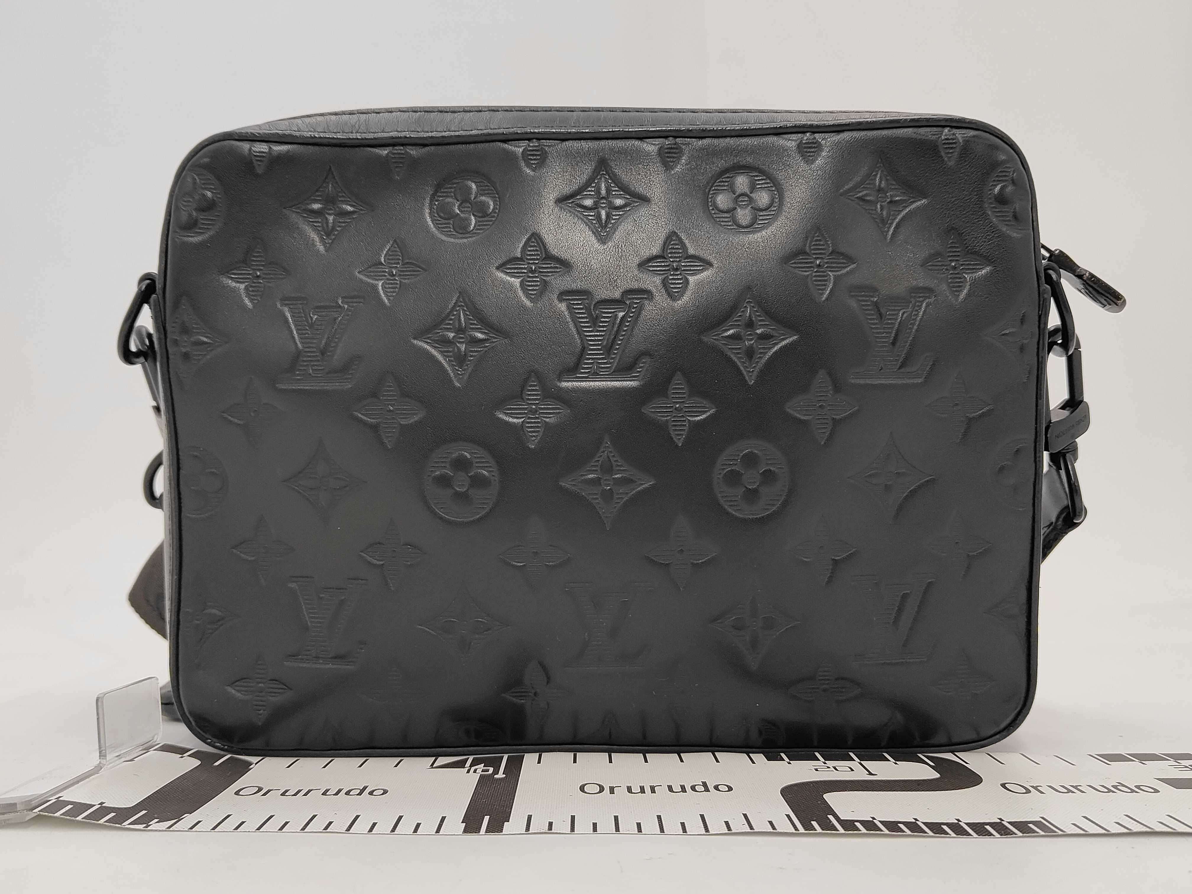 Monogram Shadow Duo Messenger M69827 Black (RFID detected) Shoulder Bag — view 2