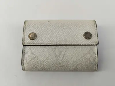 Wallet M67621 Wallet