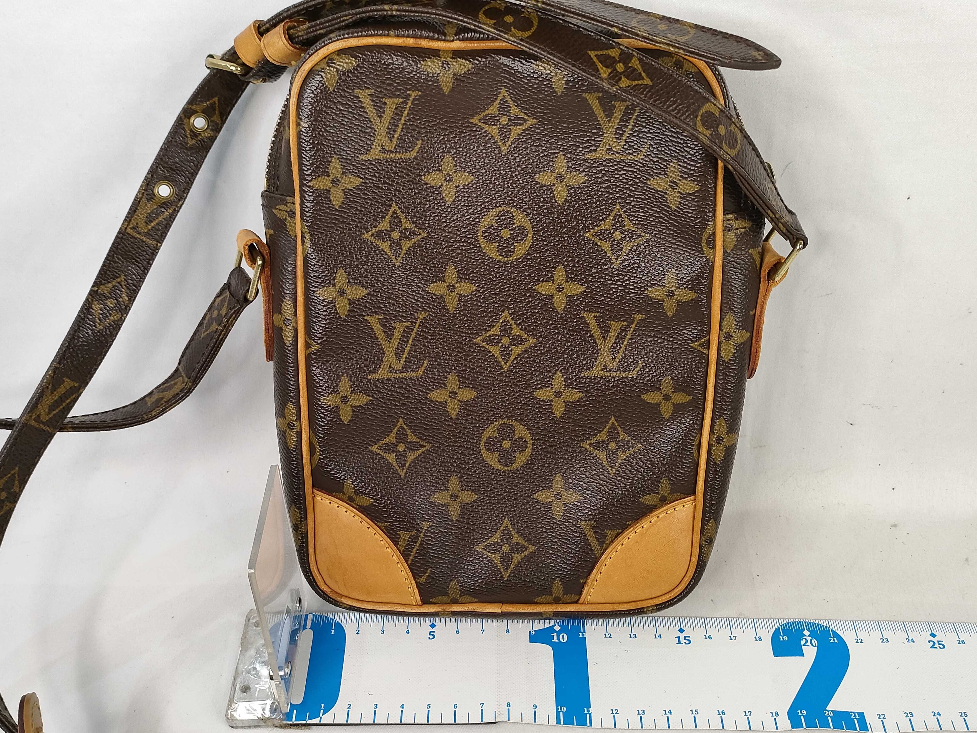 Monogram Louis Vuitton Danube M45266 Monogram Shoulder Bag — view 2