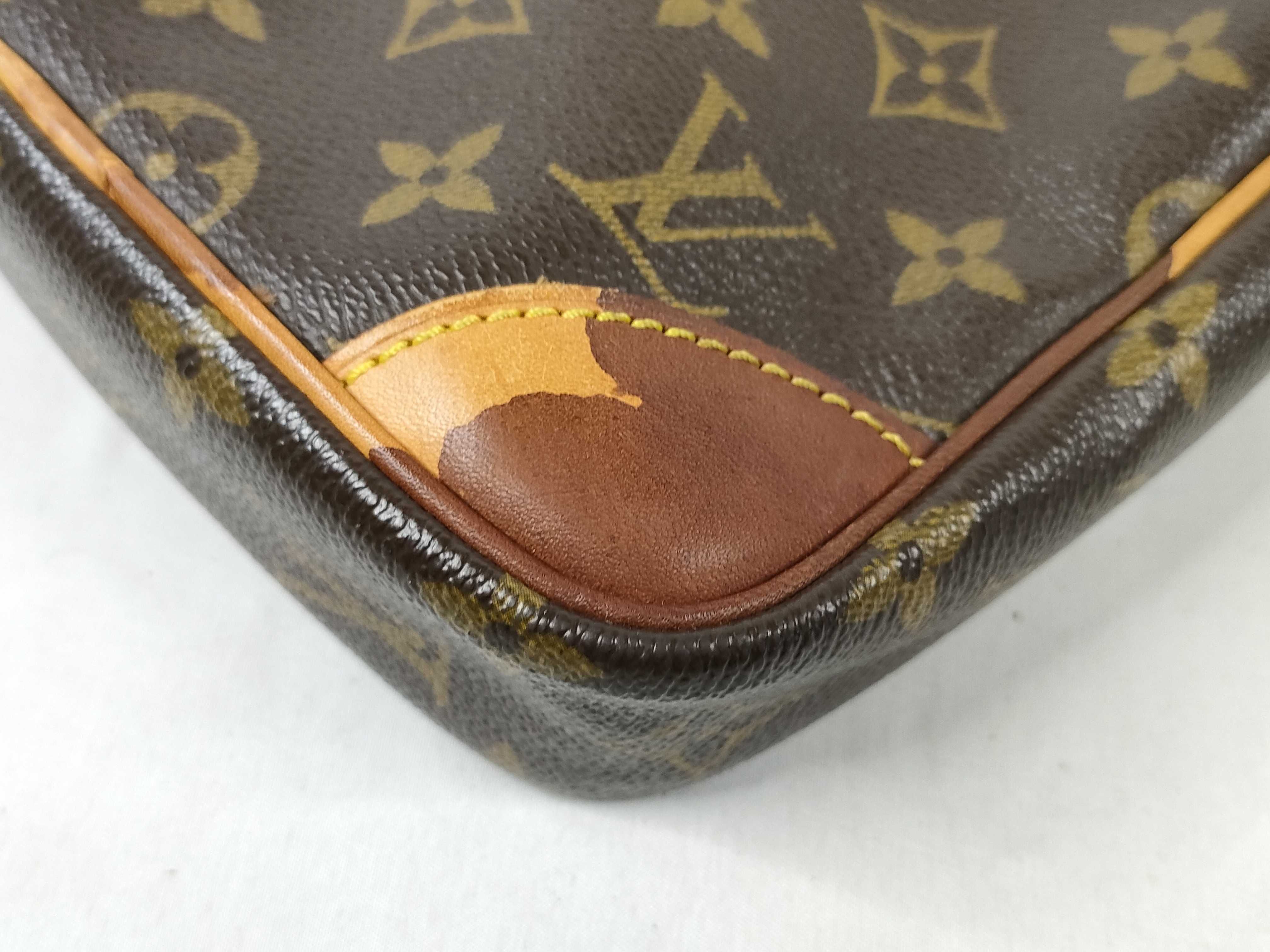 Monogram Louis Vuitton Danube M45266 Monogram Shoulder Bag — view 6