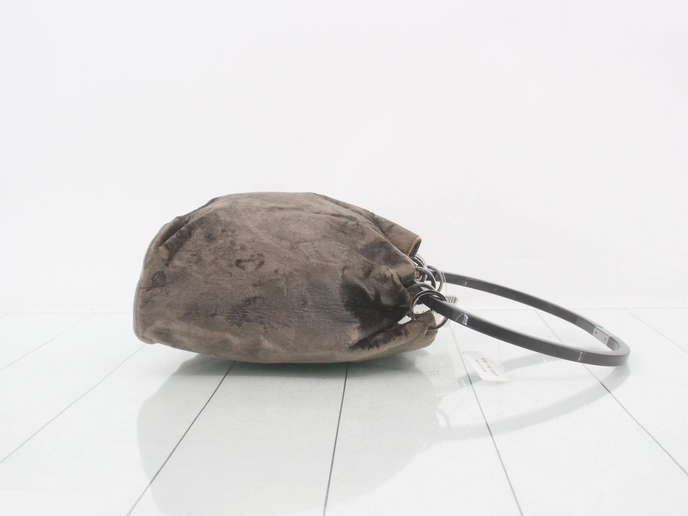 Velvet drawstring shoulder bag — view 3