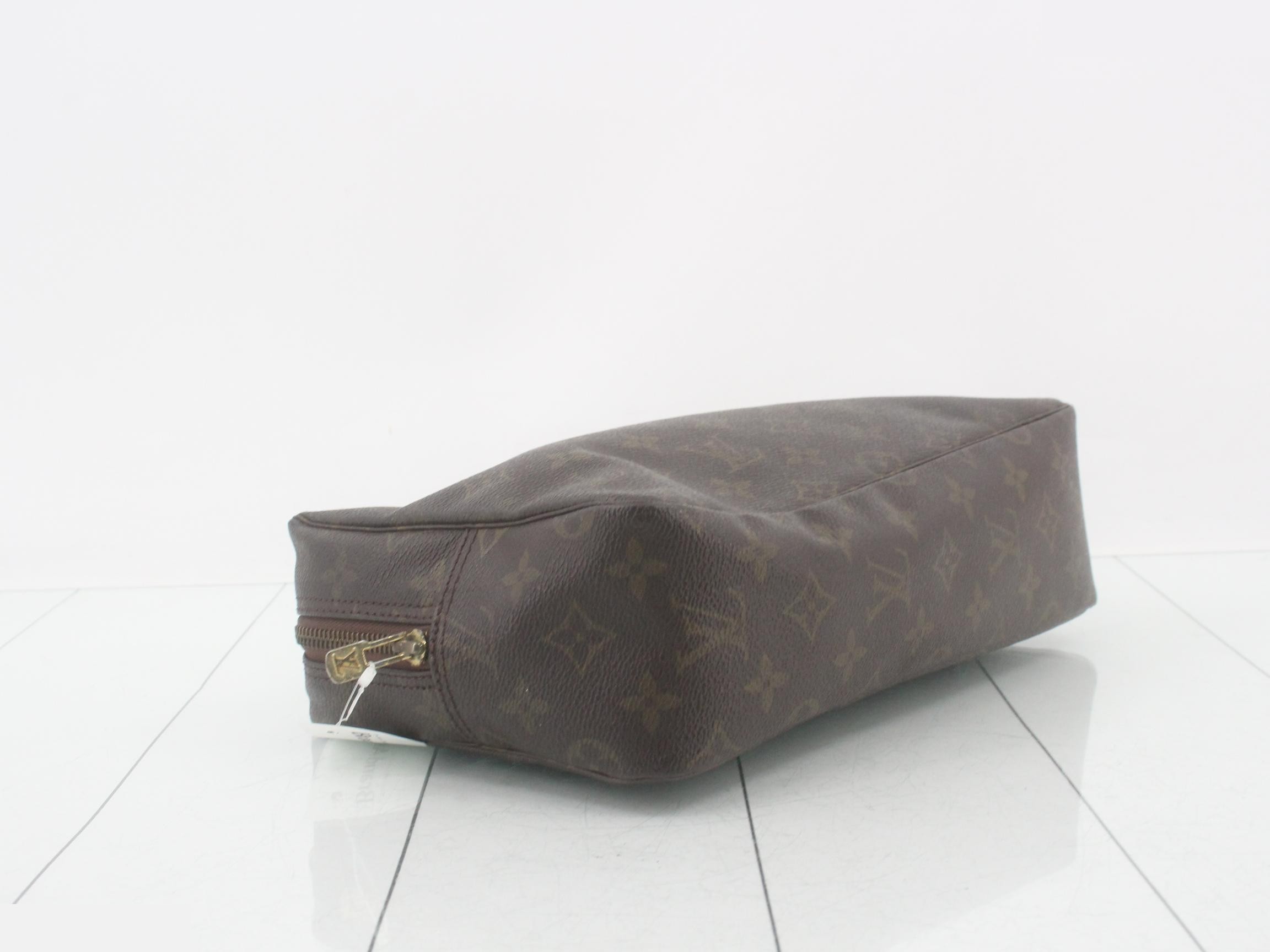 Trousses Toilette 28 Monogram M47522 — view 5