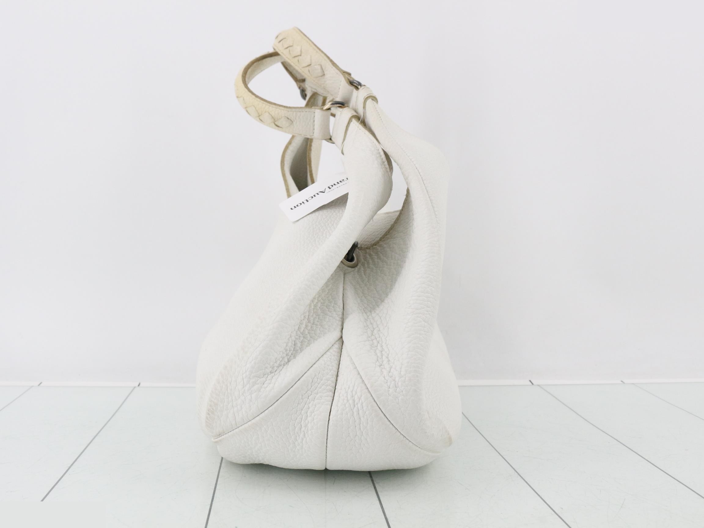 Campana — view 3