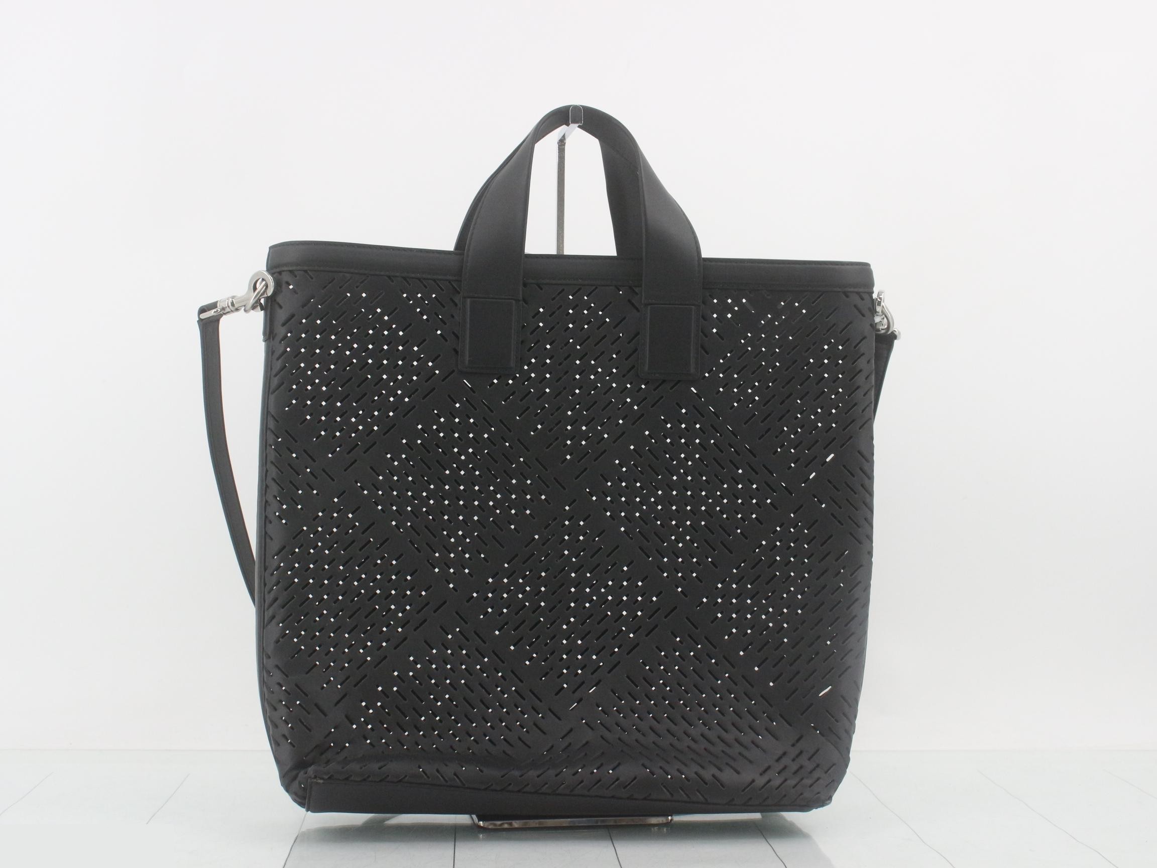 Maxi Intrecciato 2-Way Tote Bag, Leather, Black — view 2