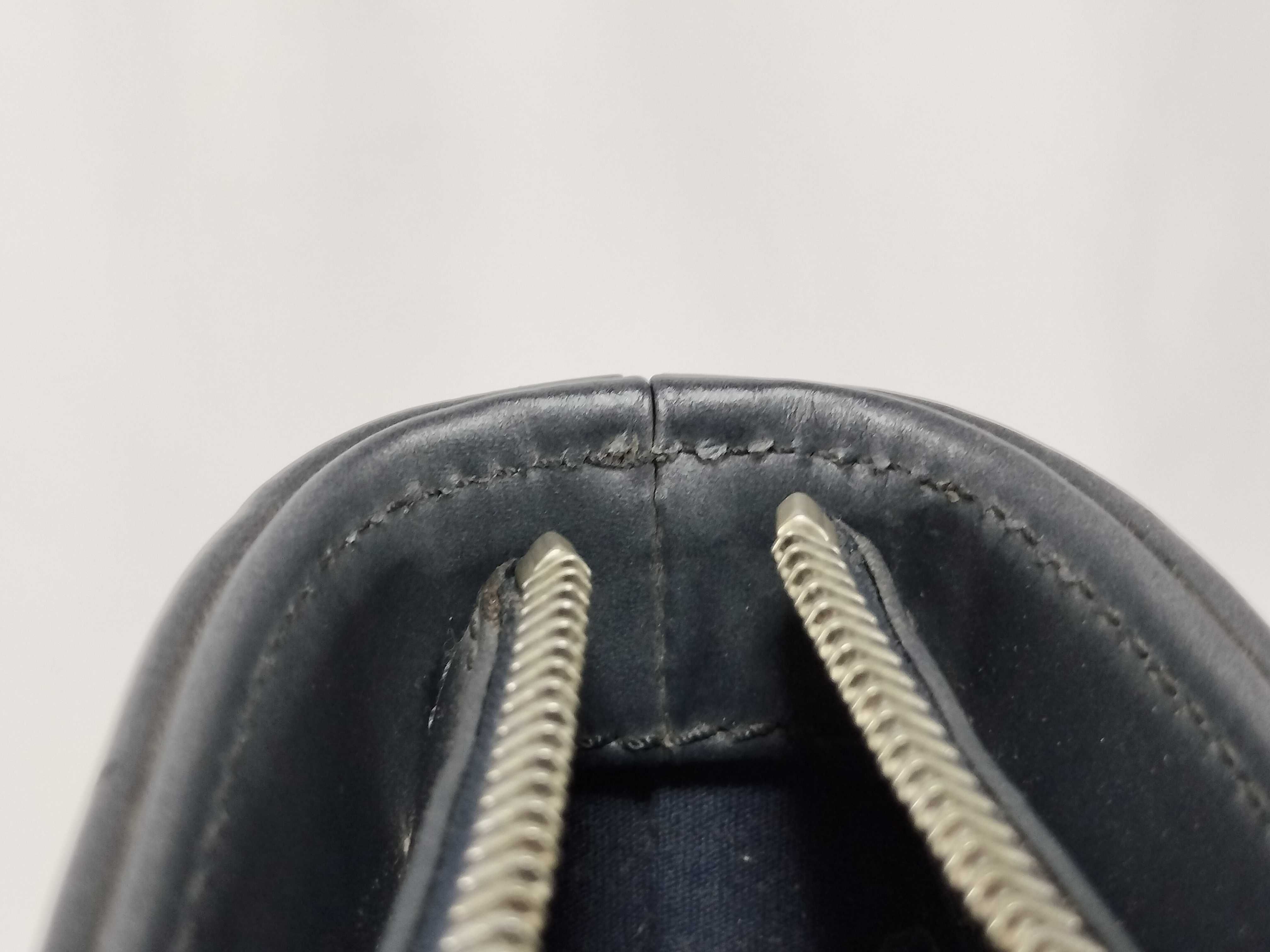 Monogram Matte Louis Vuitton Wilwood Monogram Matte Tote Bag — view 9
