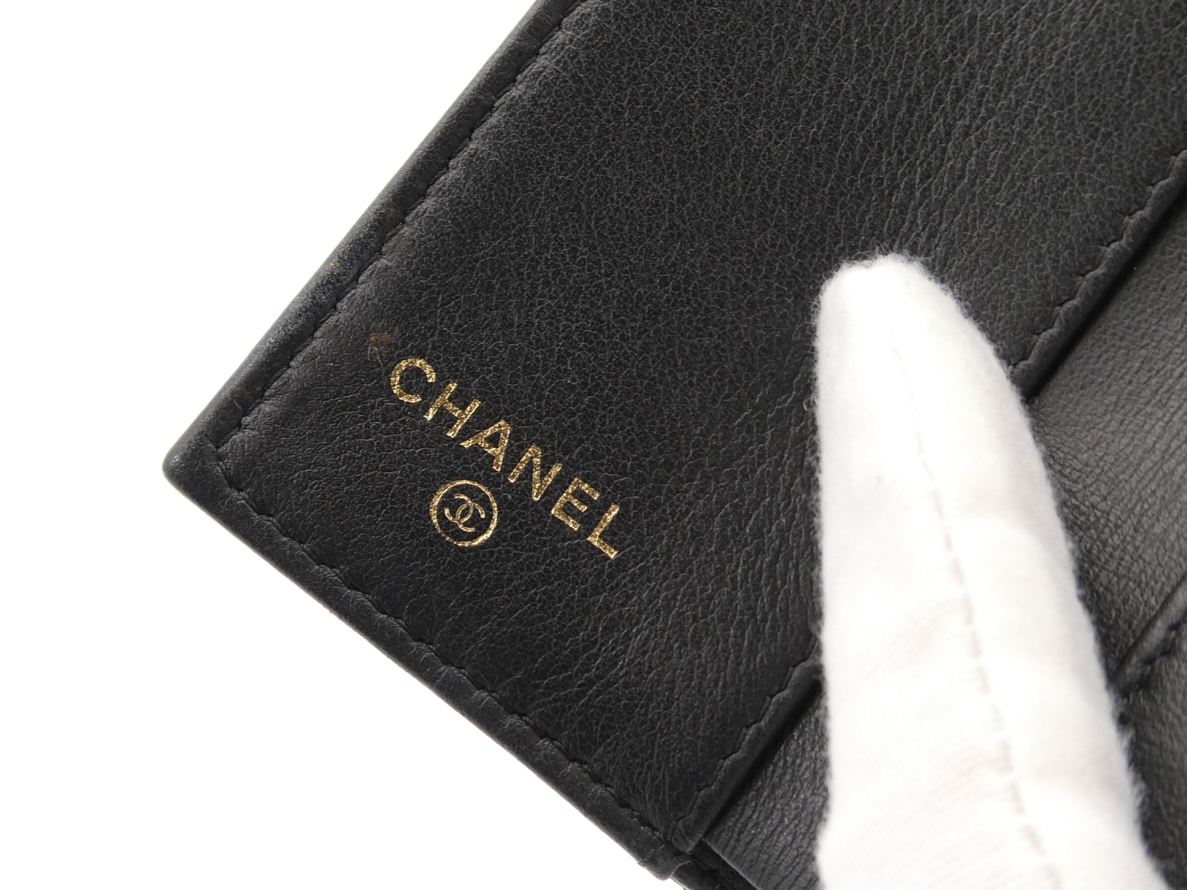 Boy Chanel Matelassé Coco Mark Tri-fold Wallet — view 8